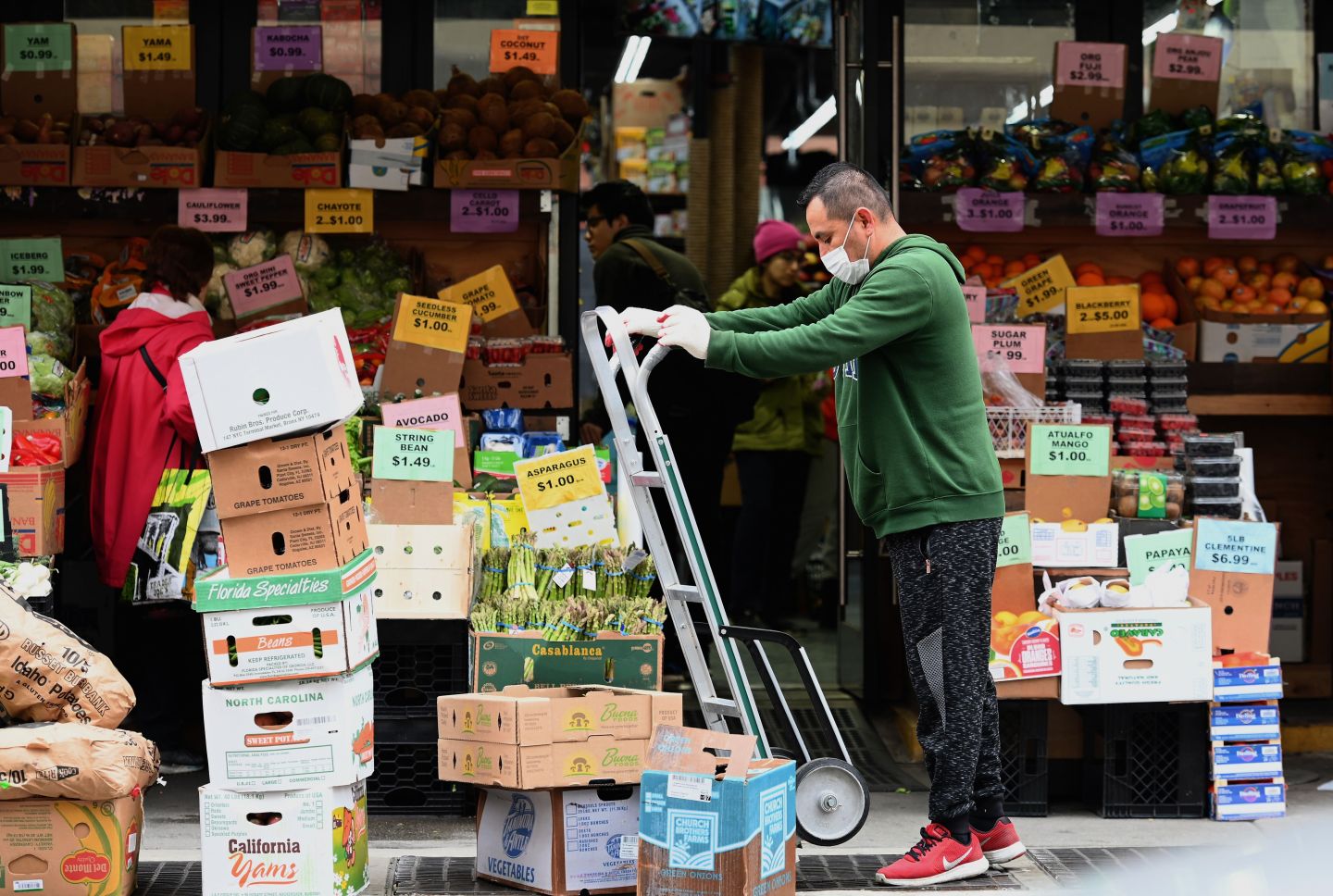 95% of Americans support paid sick leave for coronavirus victims