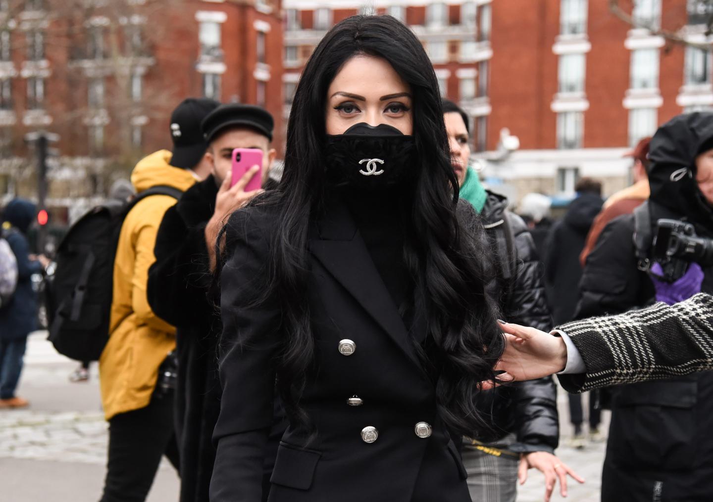 Street Style - Paris Fashion Week - Womenswear Fall/Winter 2020/2021 : Day Five