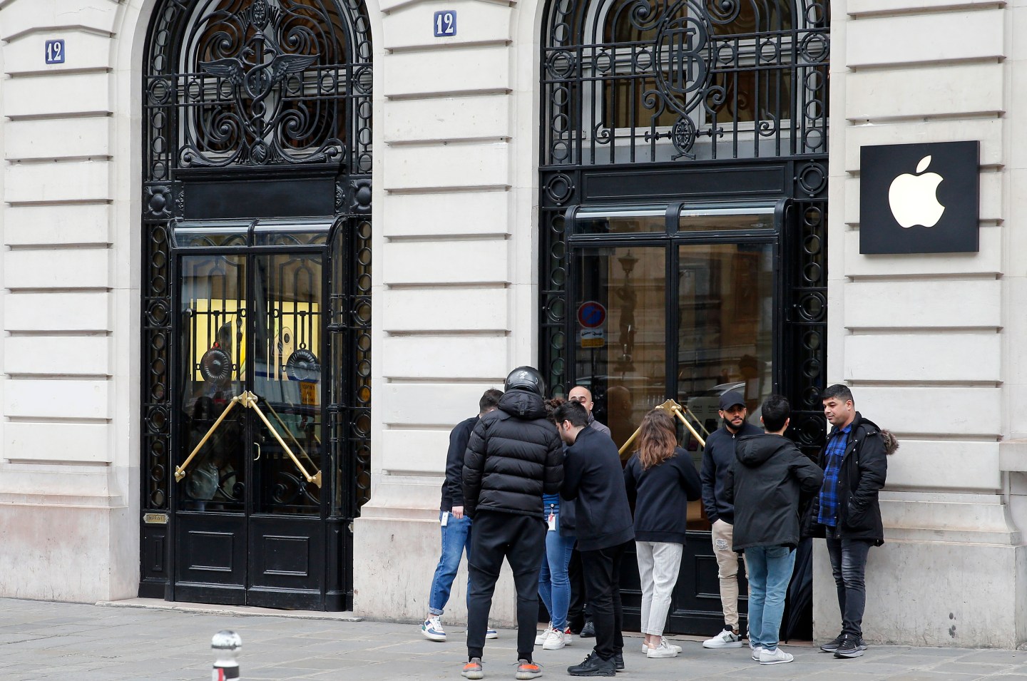 France Faces The Coronavirus