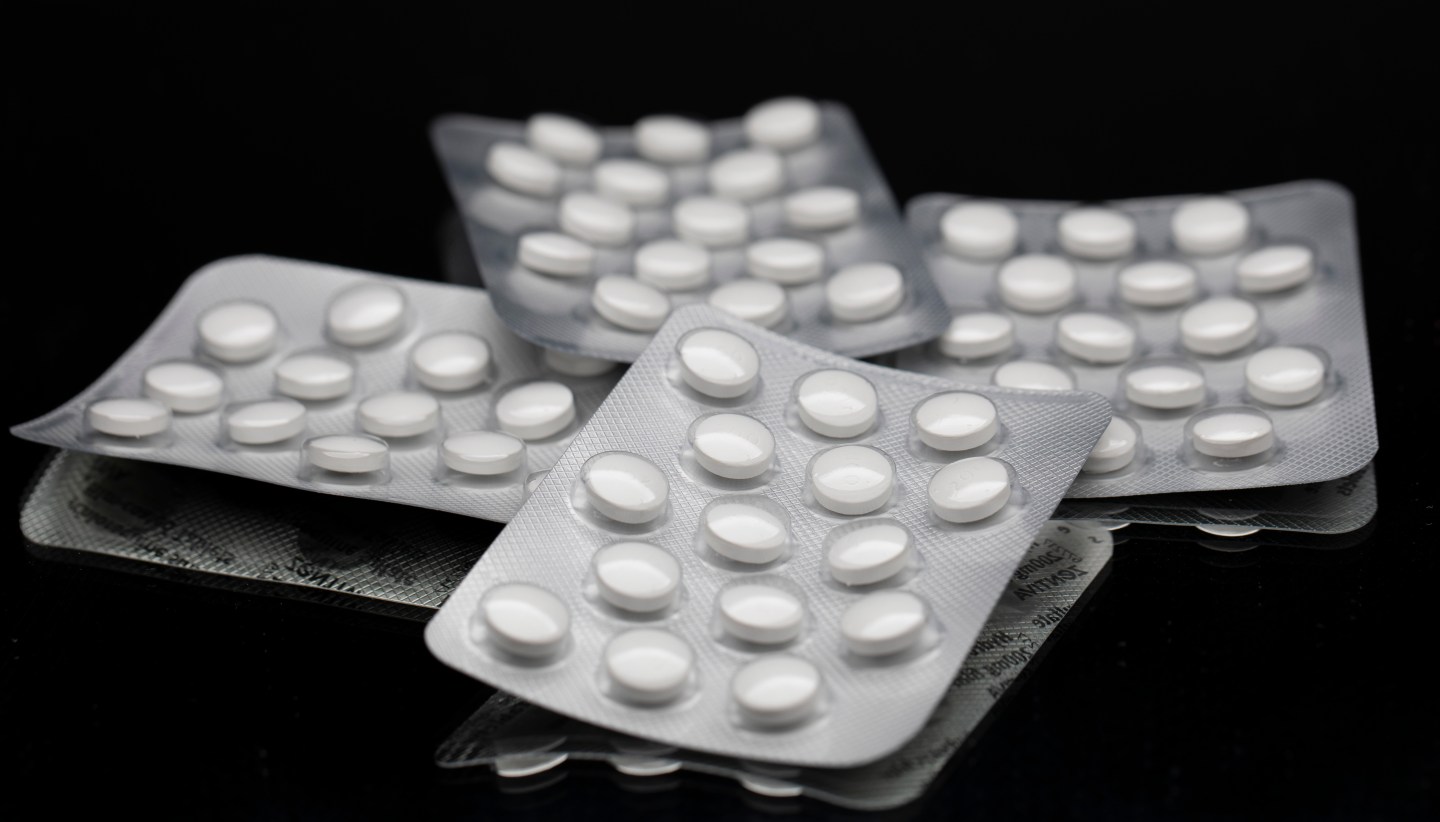 LONDON, UNITED KINGDOM - MARCH 26: In this photo illustration a pack of Hydroxychloroquine Sulfate medication is displayed on March 26, 2020 in London, United Kingdom. The Coronavirus (COVID-19) pandemic has spread to many countries across the world, claiming over 20,000 lives and infecting hundreds of thousands more. U.S. President Donald Trump recently promoted Hydroxychloroquine, a common anti-malaria drug, as a potential treatment for COVID-19 when combined with the antibiotic azithromycin. “HYDROXYCHLOROQUINE &amp; AZITHROMYCIN, taken together, have a real chance to be one of the biggest game changers in the history of medicine,” President Trump tweeted last week. (Photo by John Phillips/Getty Images)