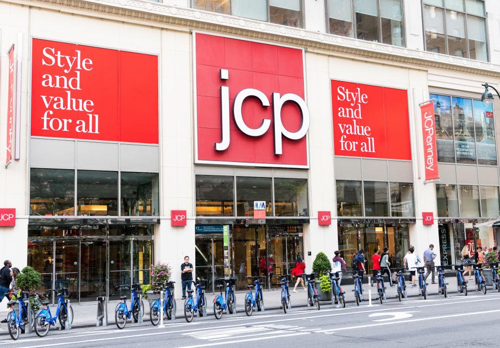 Coronavirus puts department stores and clothing chains in peril