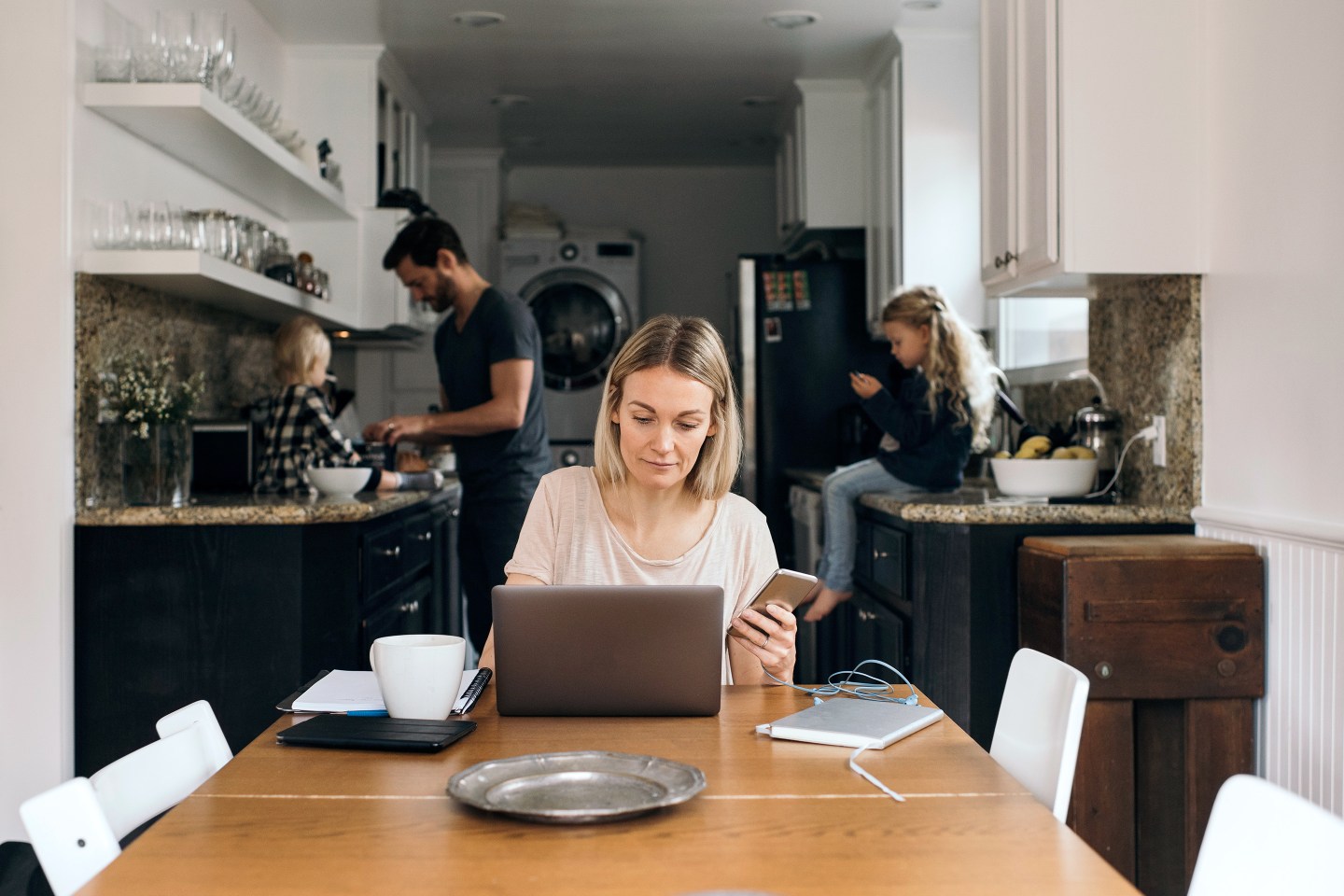 Home Office-Family-Coronavirus