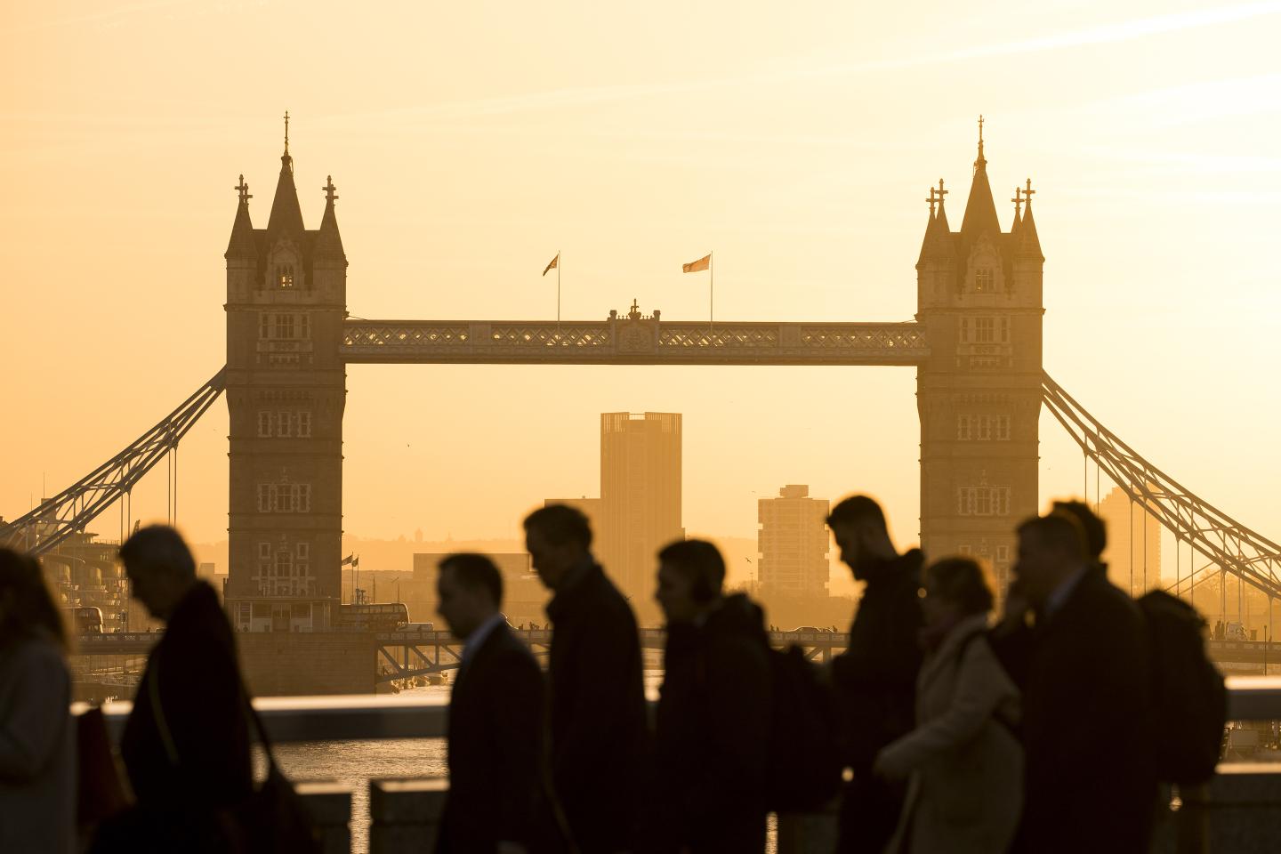 London Commuters-Coronavirus