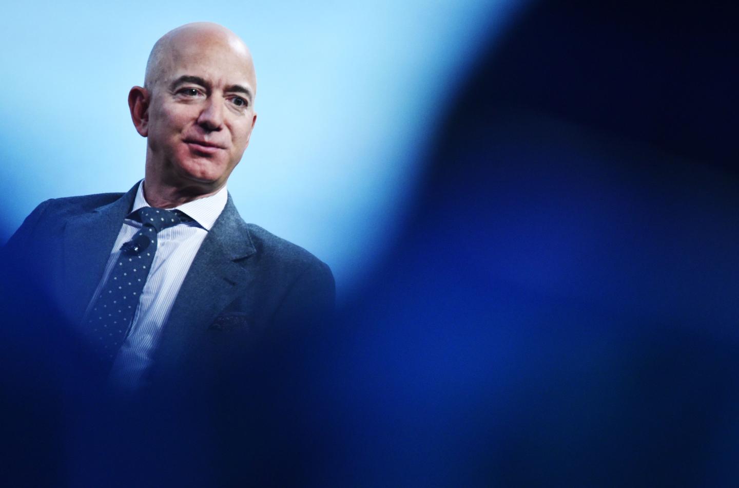 Jeff Bezos net worth up $24 billion in 2020, now at 138.5 billion