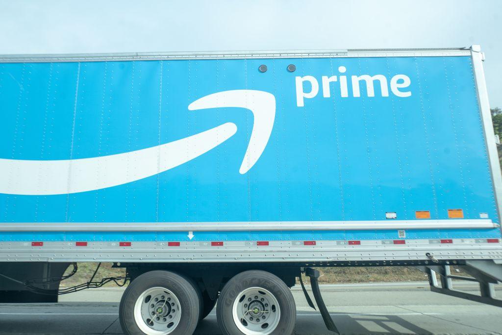 Amazon adding another 75,000 jobs
