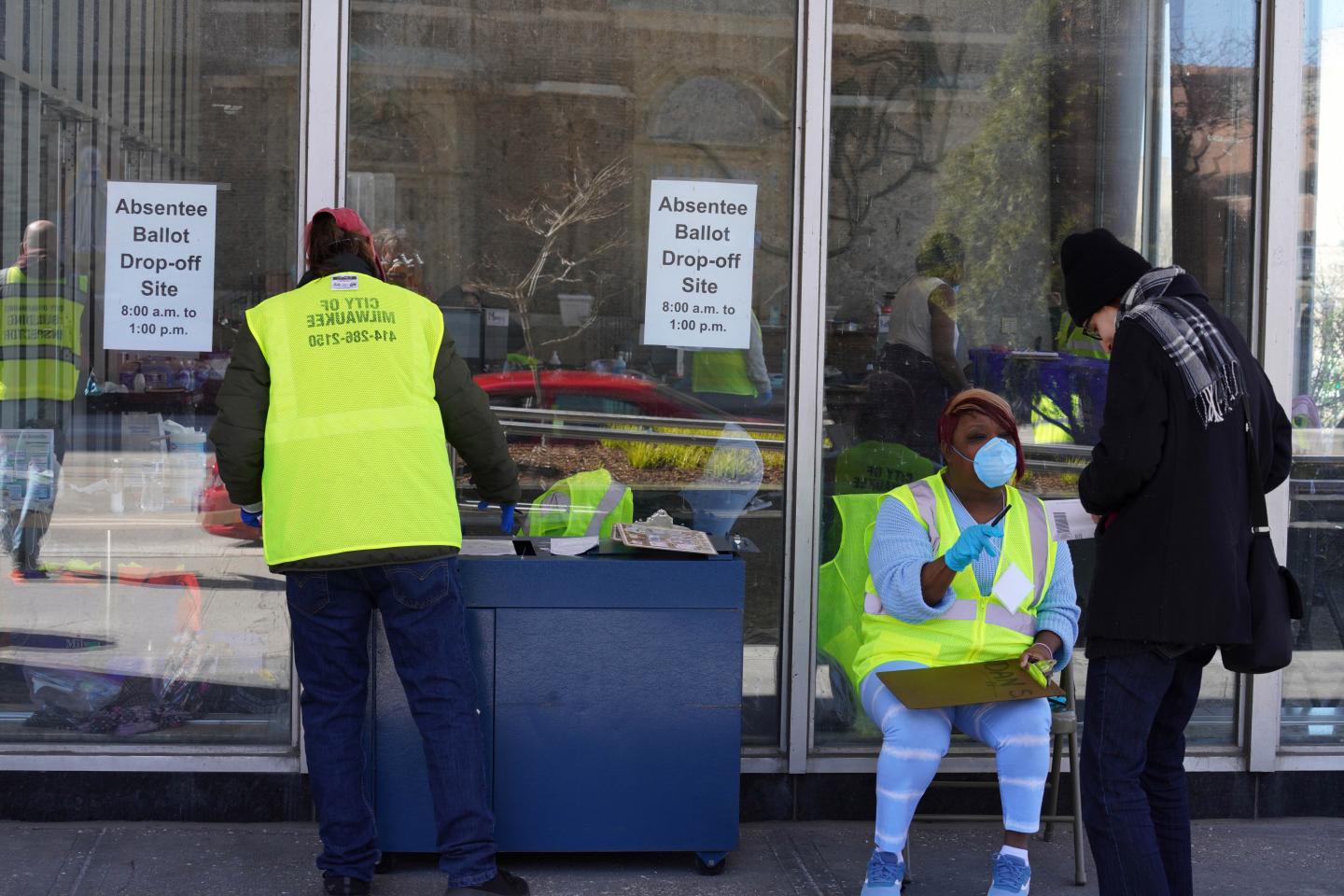 Milwaukee County Officials Prepare For Coronavirus Peak ln Late April