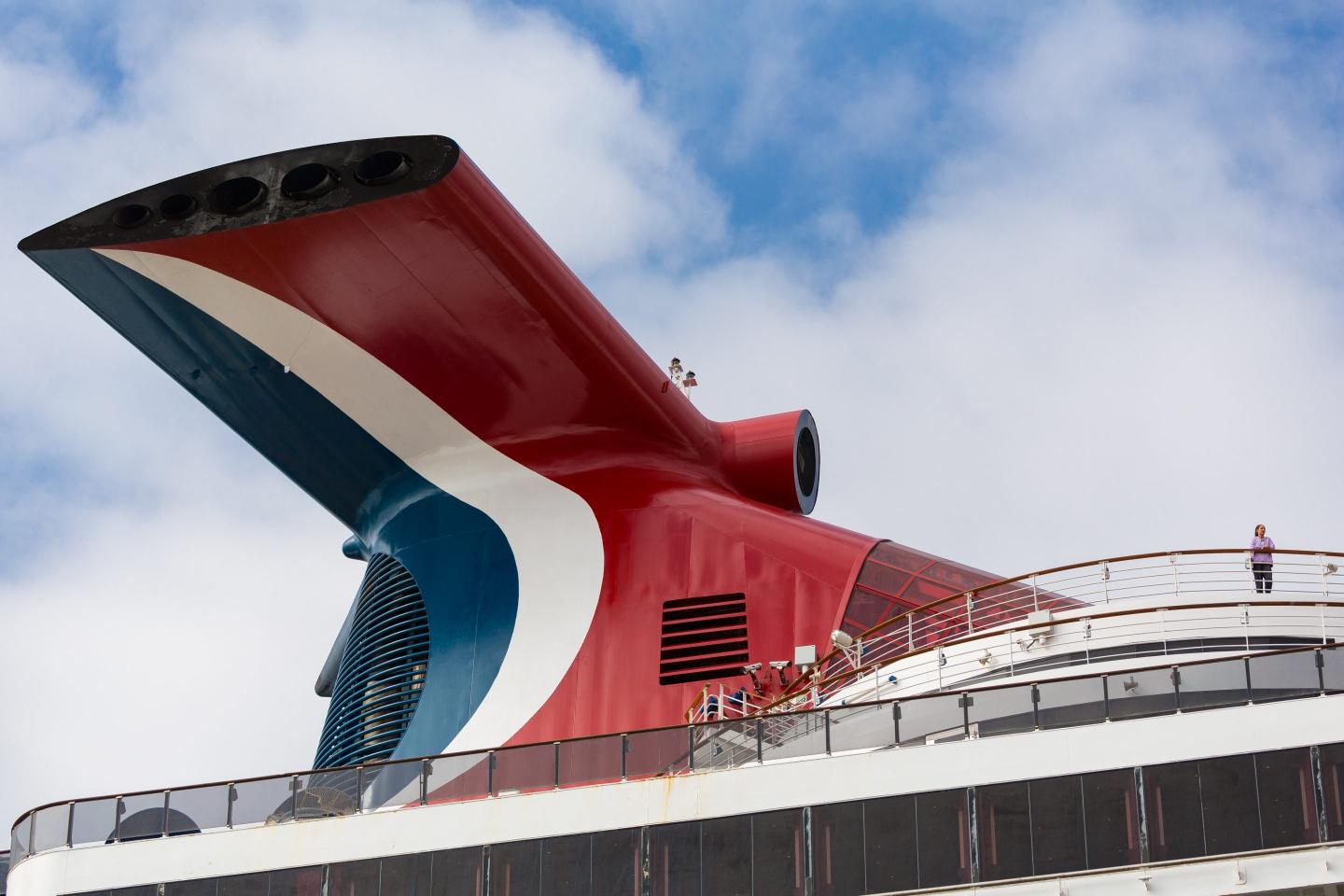 After missing U.S. bailouts, Carnival CEO remains loyal to Panama