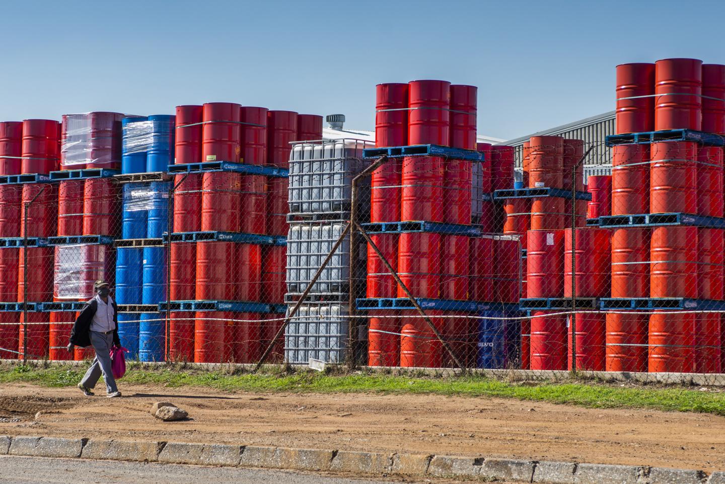 Stocks rebound, but cheap oil looks here to stay