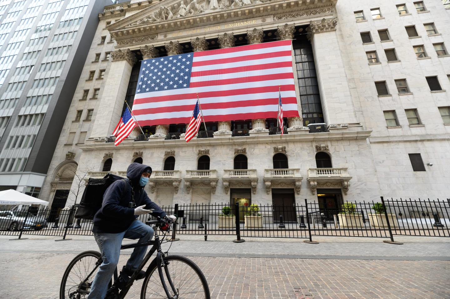 Which companies’ stocks will thrive after the coronavirus crash?