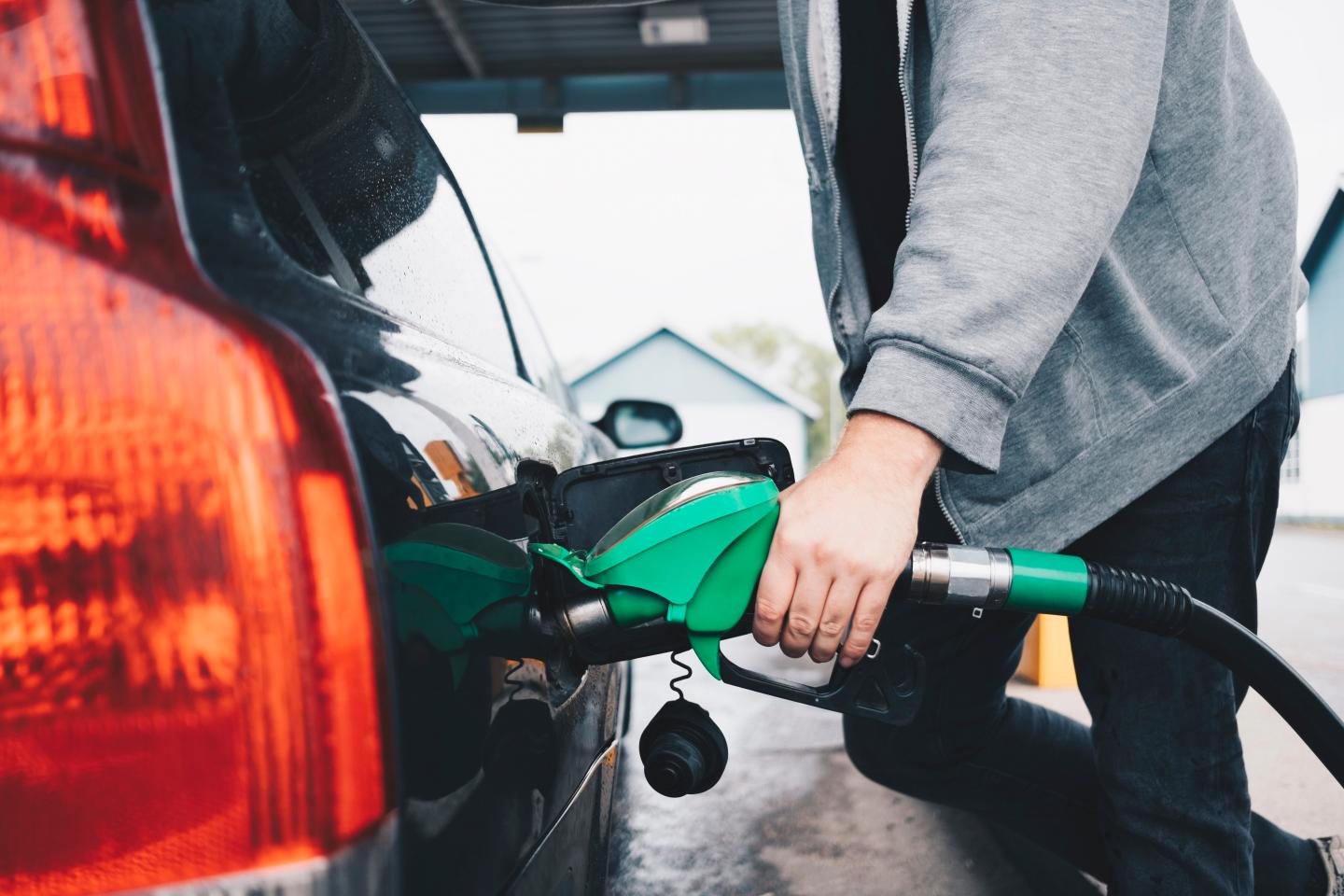 Gas for $0.88 cents a gallon? How a week of turmoil in the oil futures market is playing out at the pump