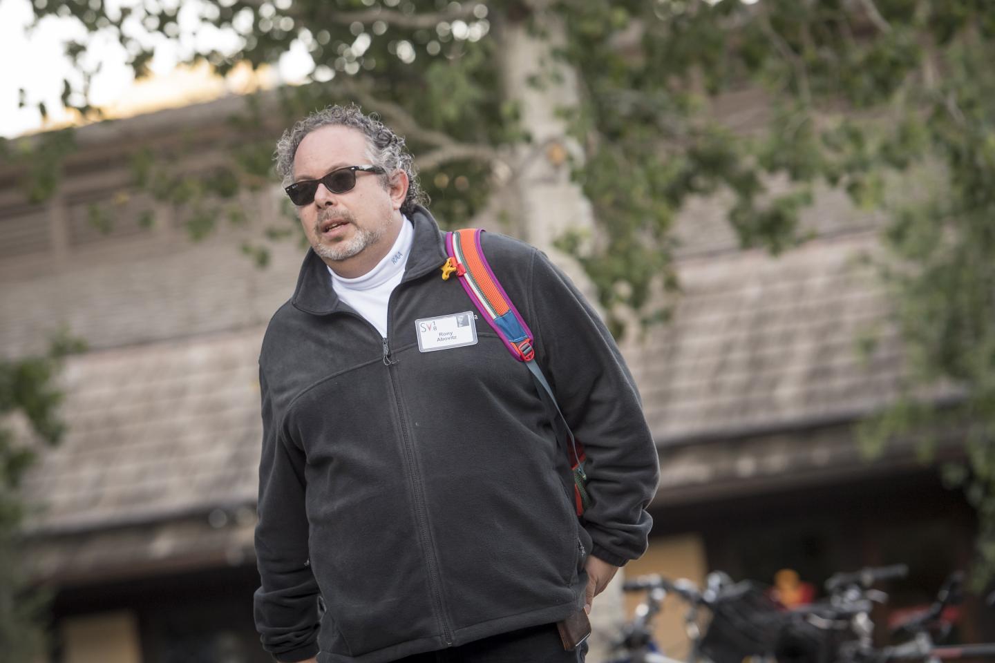 Once hot startup Magic Leap lays off half its workers