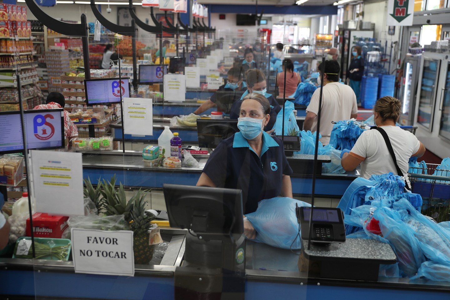 Supermarket Essential Workers-RaceAhead