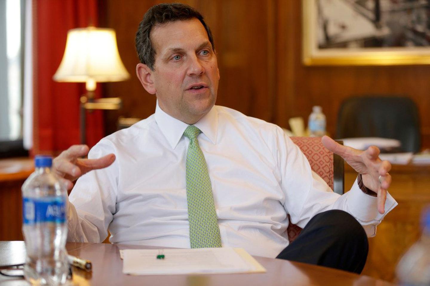 Northwestern Mutual CEO John Schlifske speaking