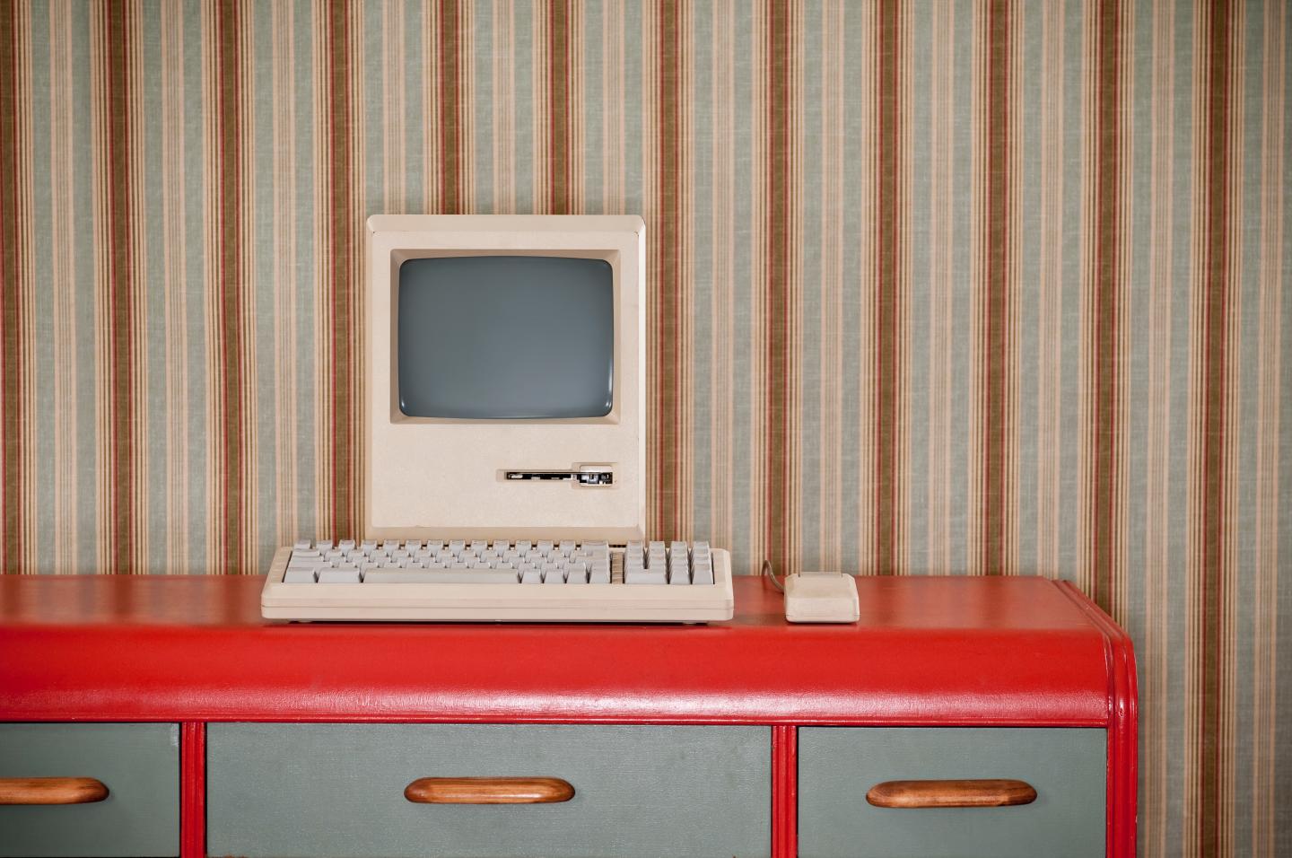 A look at the tech troubles plaguing the stimulus check and PPP small business loan portals