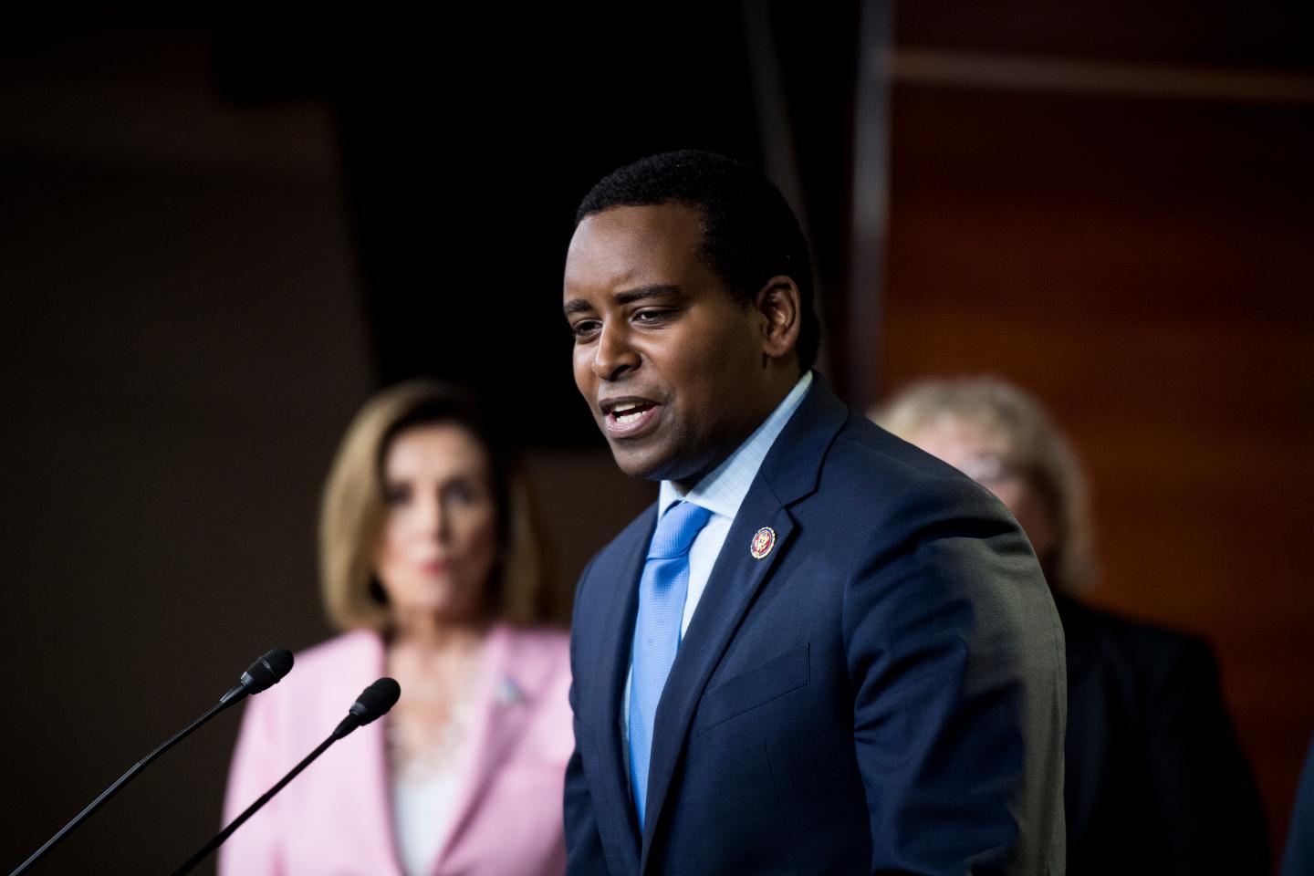 Exclusive: Dem introduces new stimulus plan so states don’t ‘have to choose between secure elections and Medicaid’