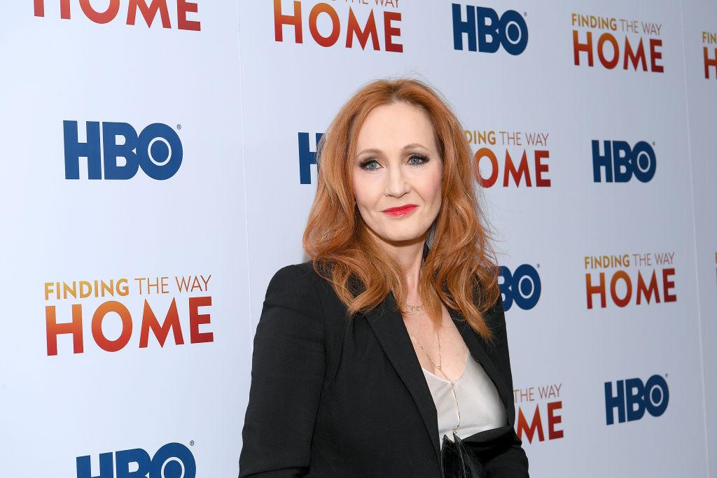 J.K. Rowling was drinking old-fashioneds and asked Twitter to explain Bitcoin. Here’s what happened next