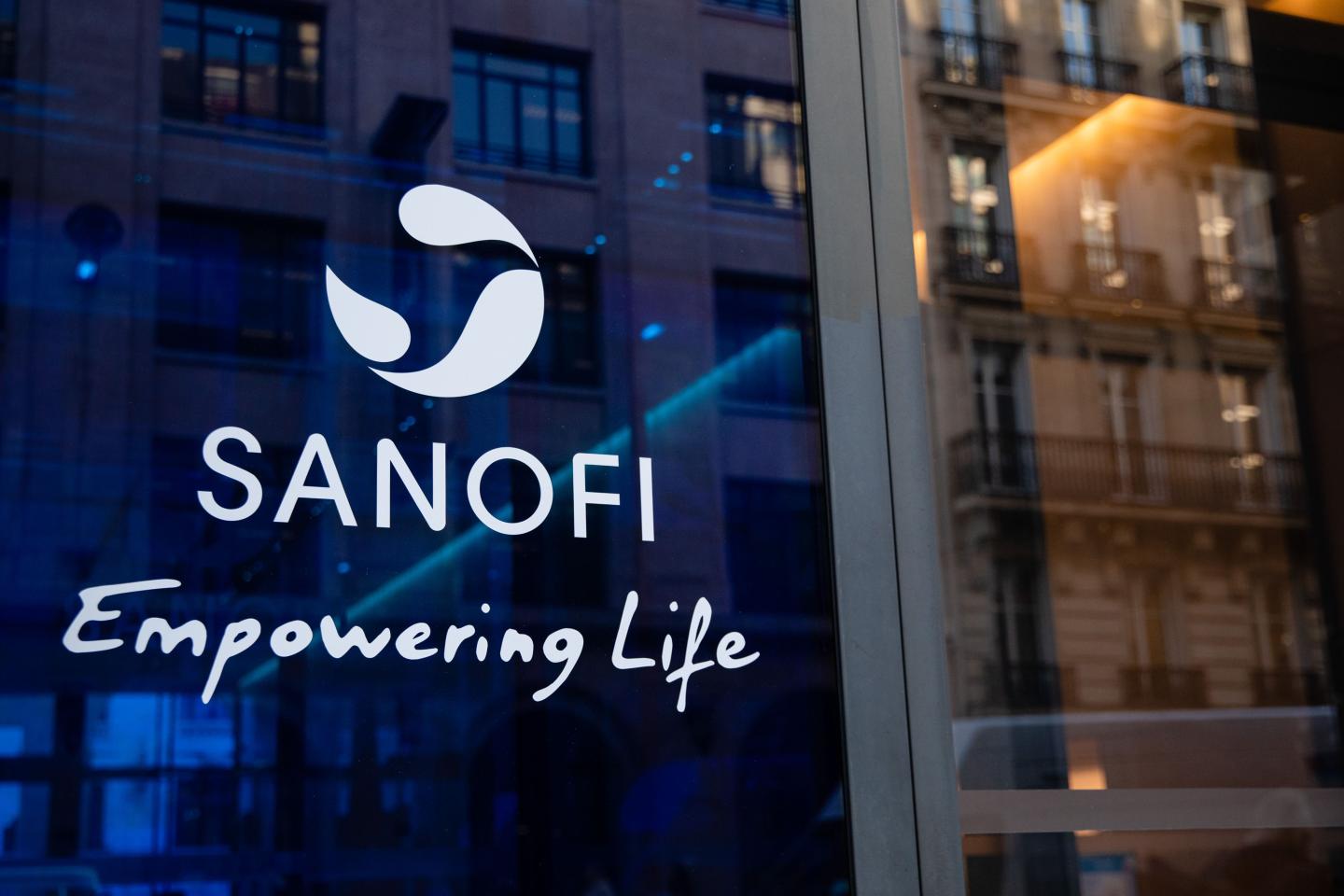 ‘Unacceptable:’ A new France-U.S. spat erupts over Sanofi’s coronavirus vaccine plans