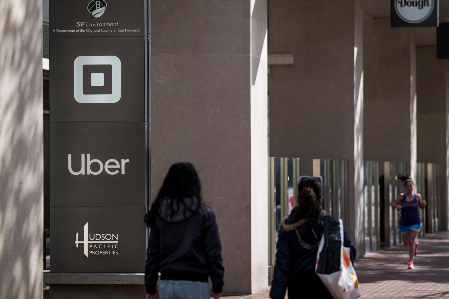 Uber bids for Grubhub to create a food-delivery giant