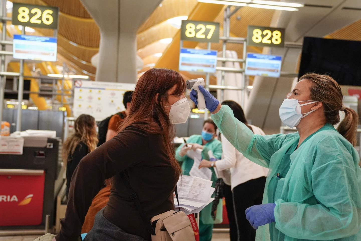 Don’t count on a recovery in global air travel before 2024, S&P says