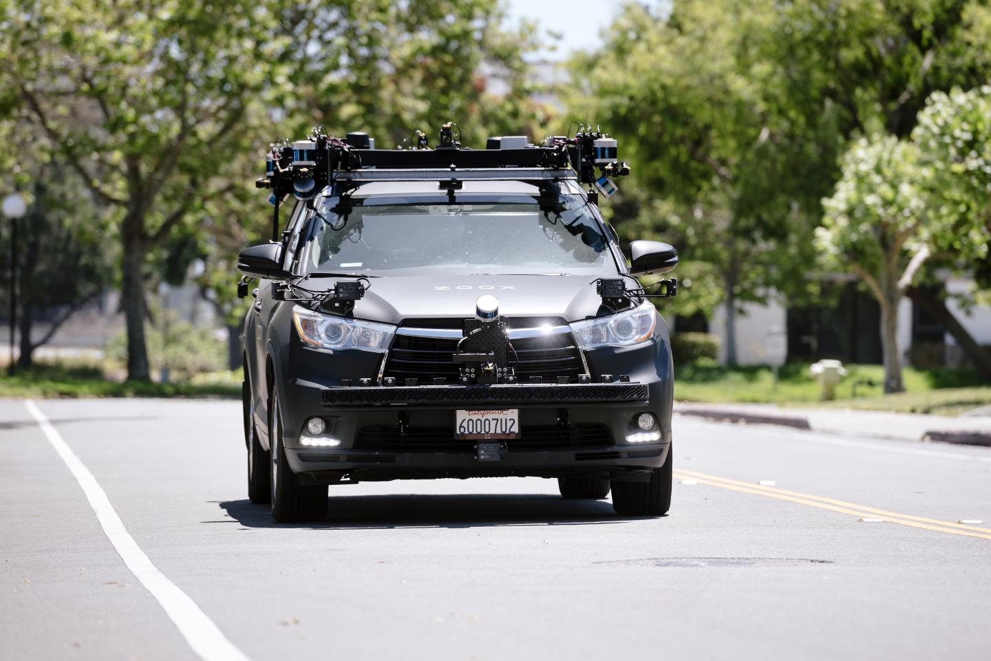 What Amazon would gain by buying self-driving car startup Zoox