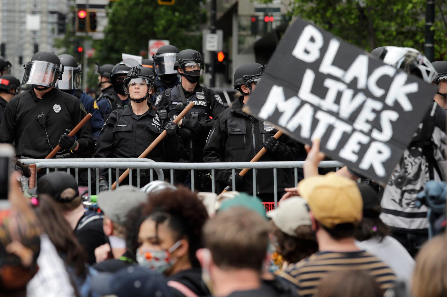 Seattle police union expelled from large labor group