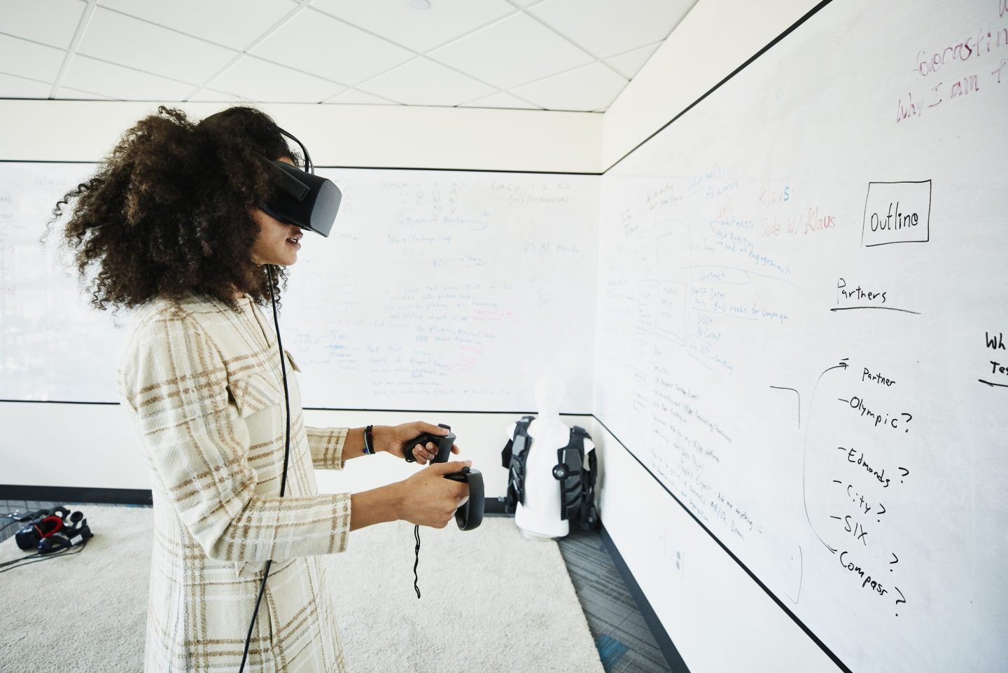 woman using VR headset