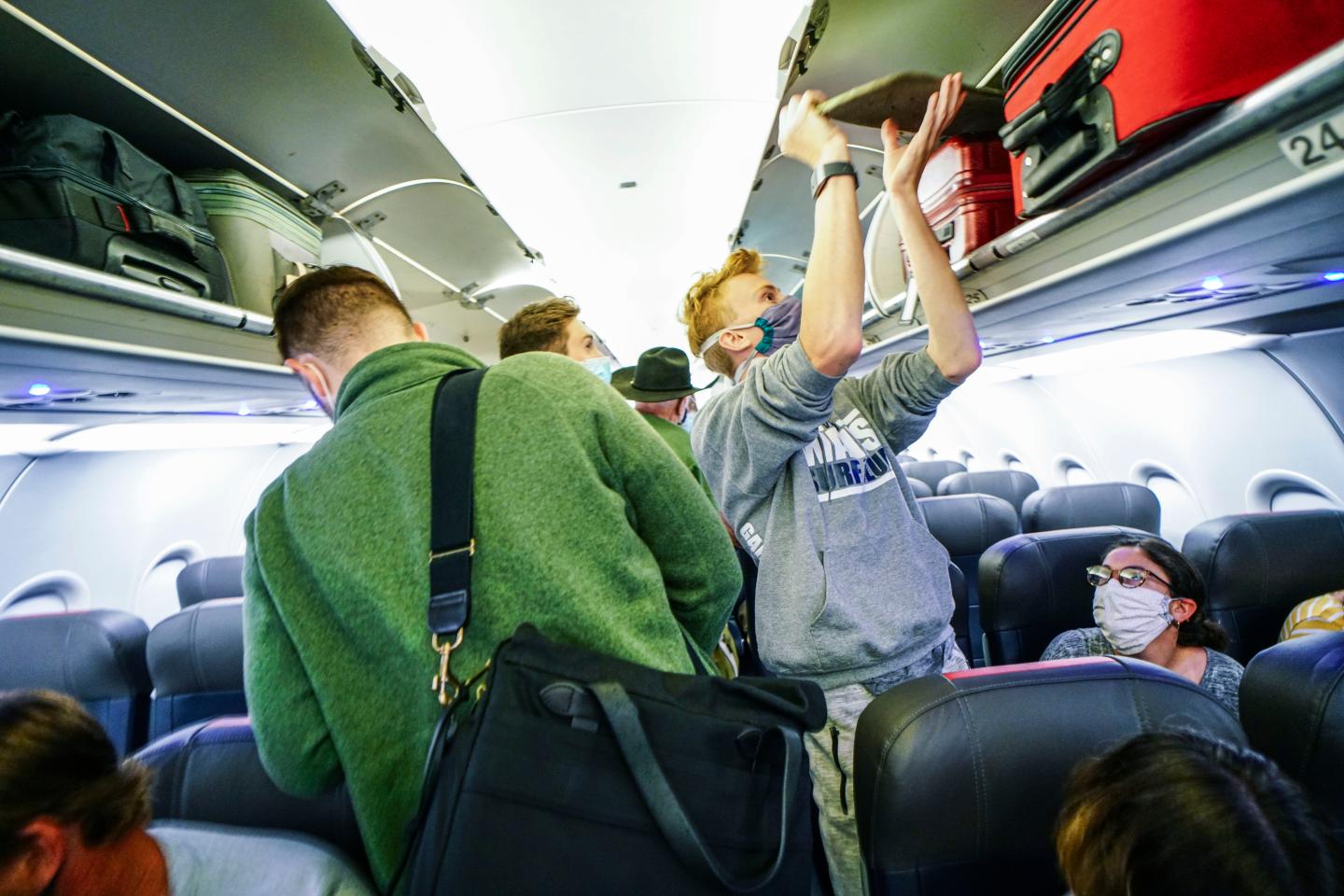 Will the U.S. mandate vaccines for domestic flights? ‘Anything that could get people vaccinated would be welcome,’ Fauci says