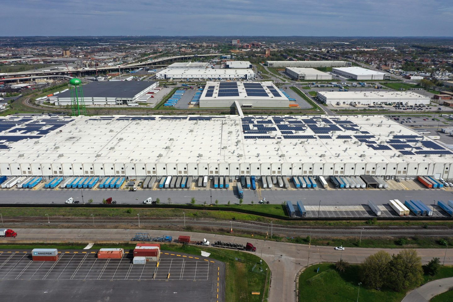 Amazon Fulfillment Center-REITs