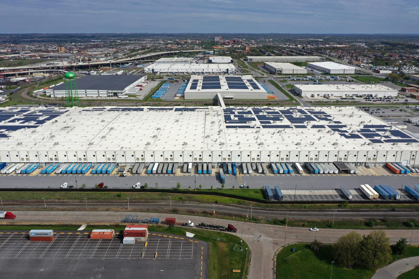Amazon Fulfillment Center-REITs