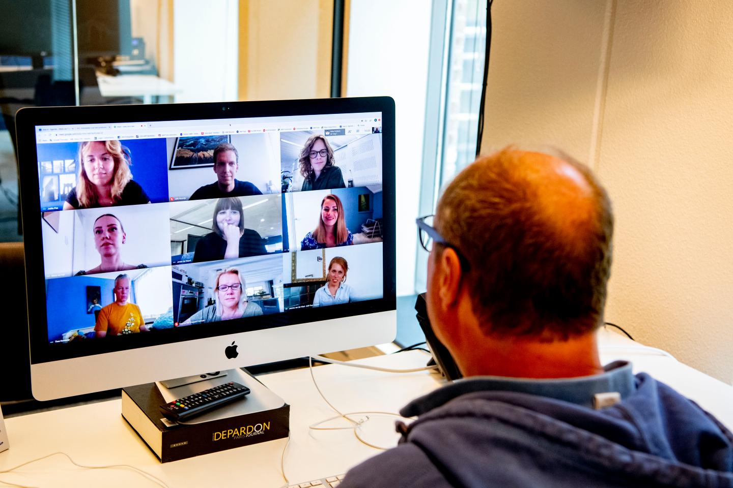 Zoom to offer all users full encryption, bending to pressure