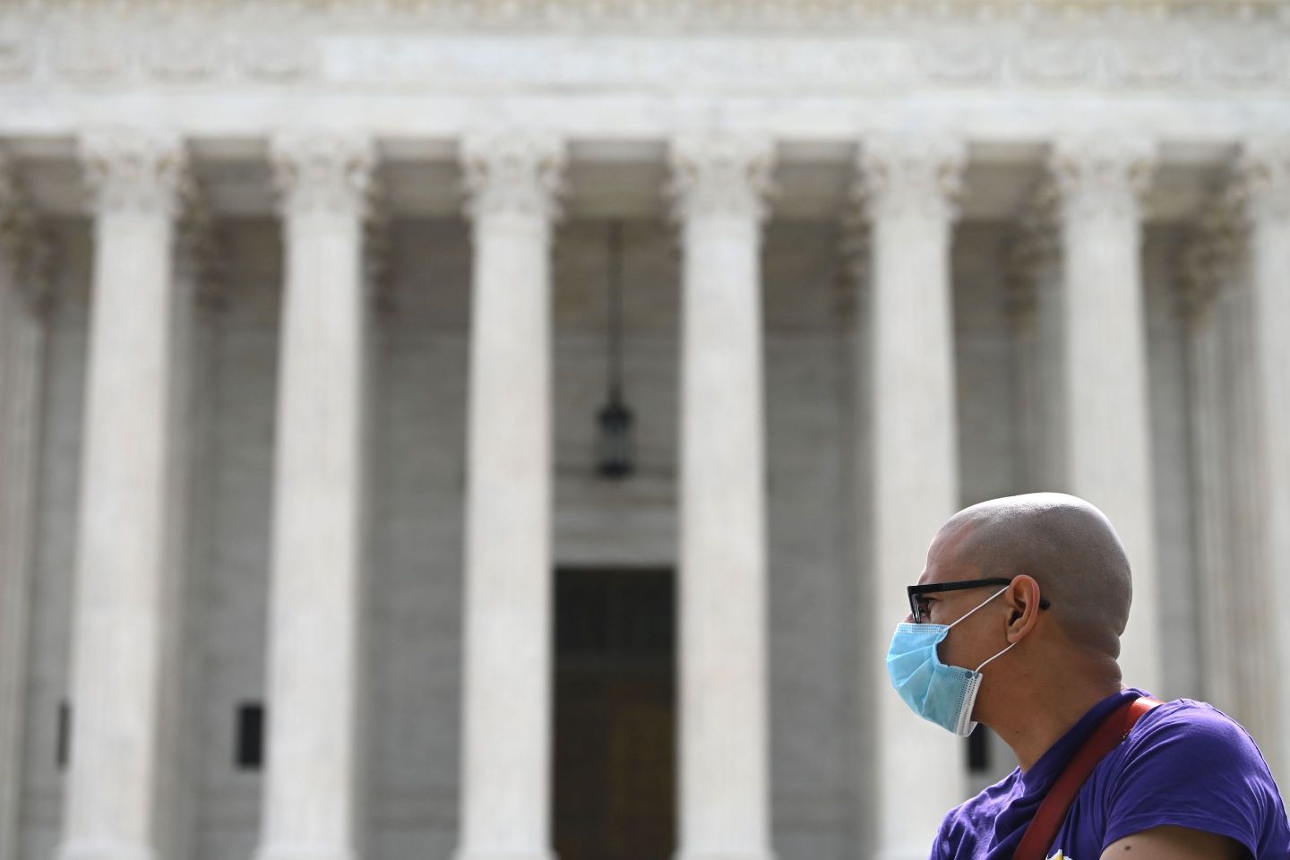 Supreme Court rules LGBTQ workers protected under federal job discrimination laws