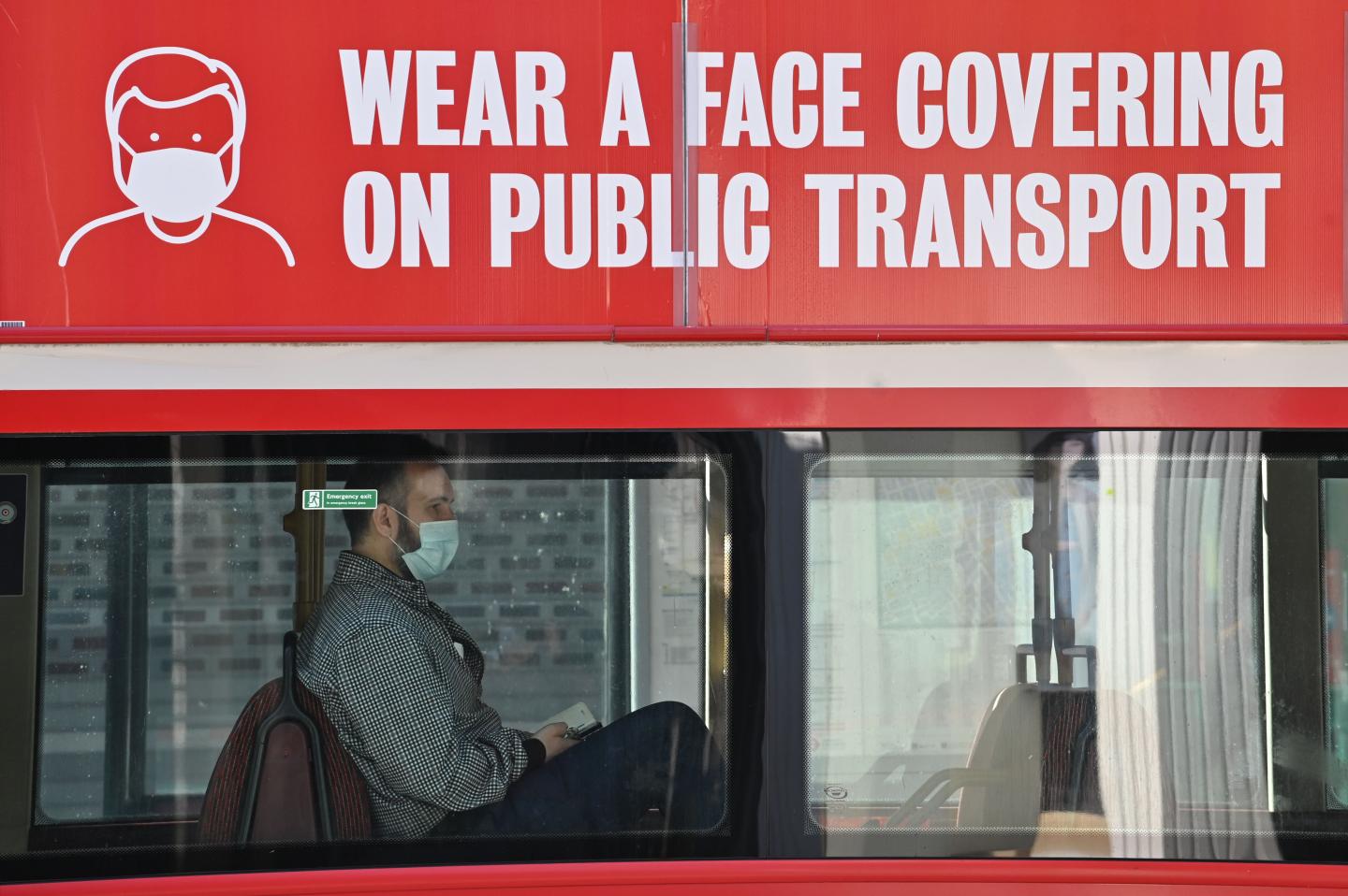 BRITAIN-HEALTH-VIRUS-ECONOMY