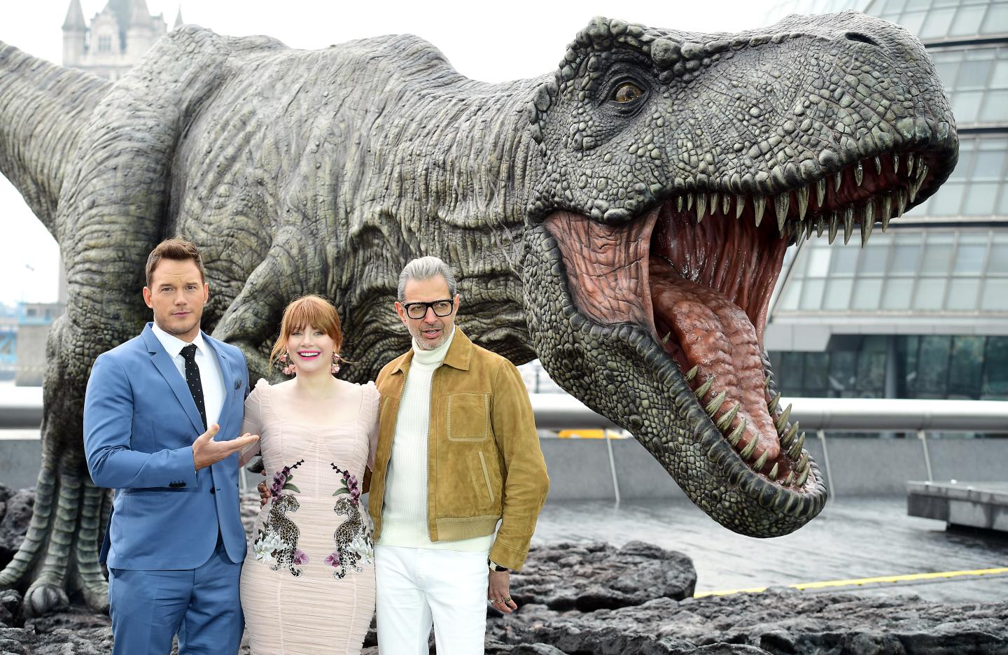 Chris Pratt (left), Bryce Dallas Howard, and Jeff Goldblum (right) at a photocall for "Jurassic World: Fallen Kingdom" in London in May 2018.