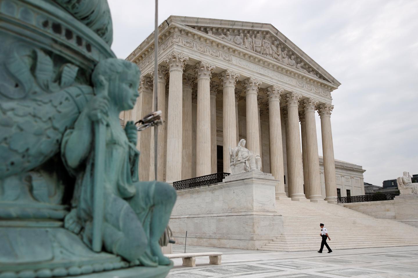 Supreme Court rules states can require presidential electors to back popular vote winner