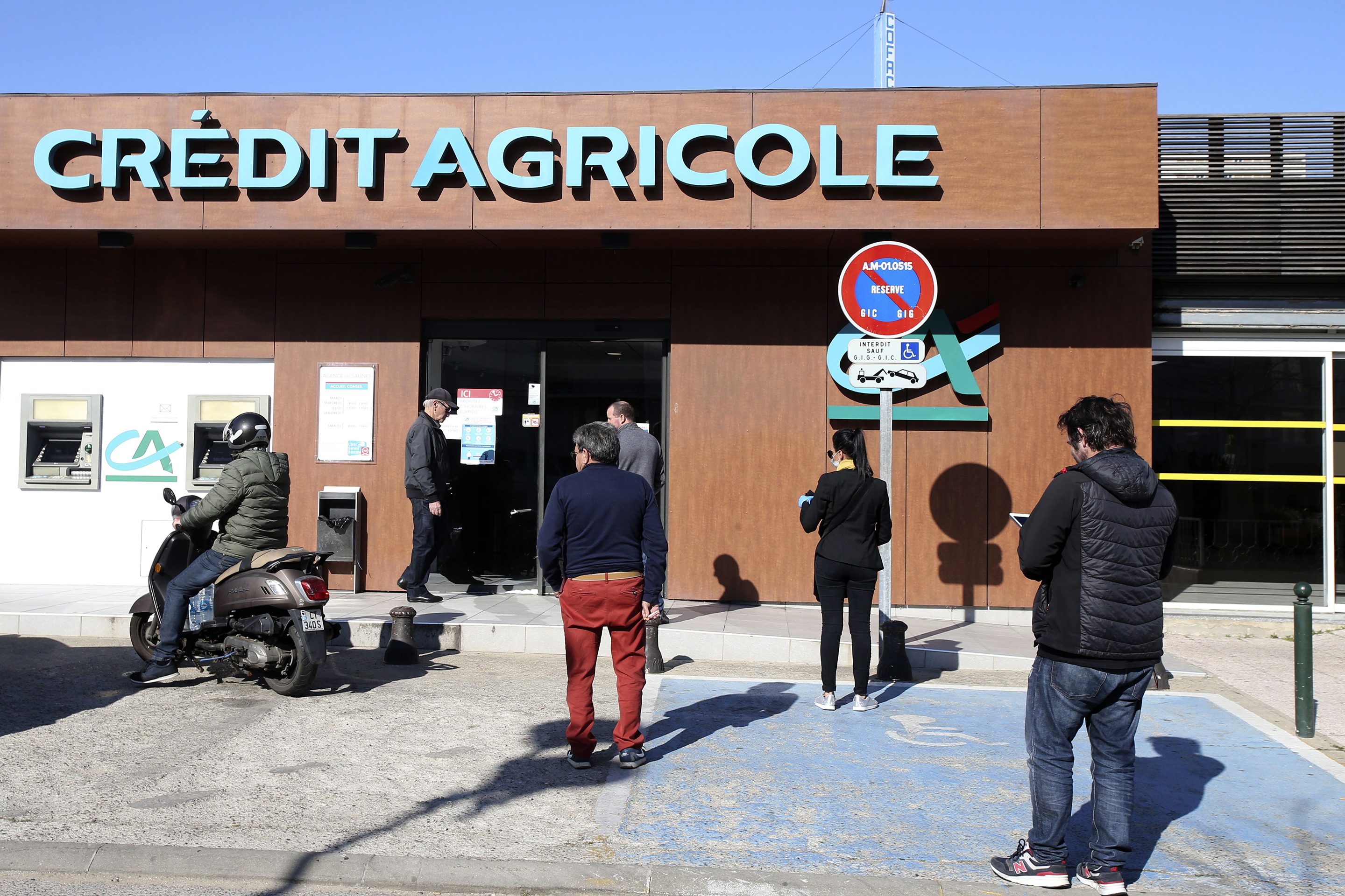 Crédit Agricole (CRARY): Company Profile, Stock Price, News, Rankings |  Fortune