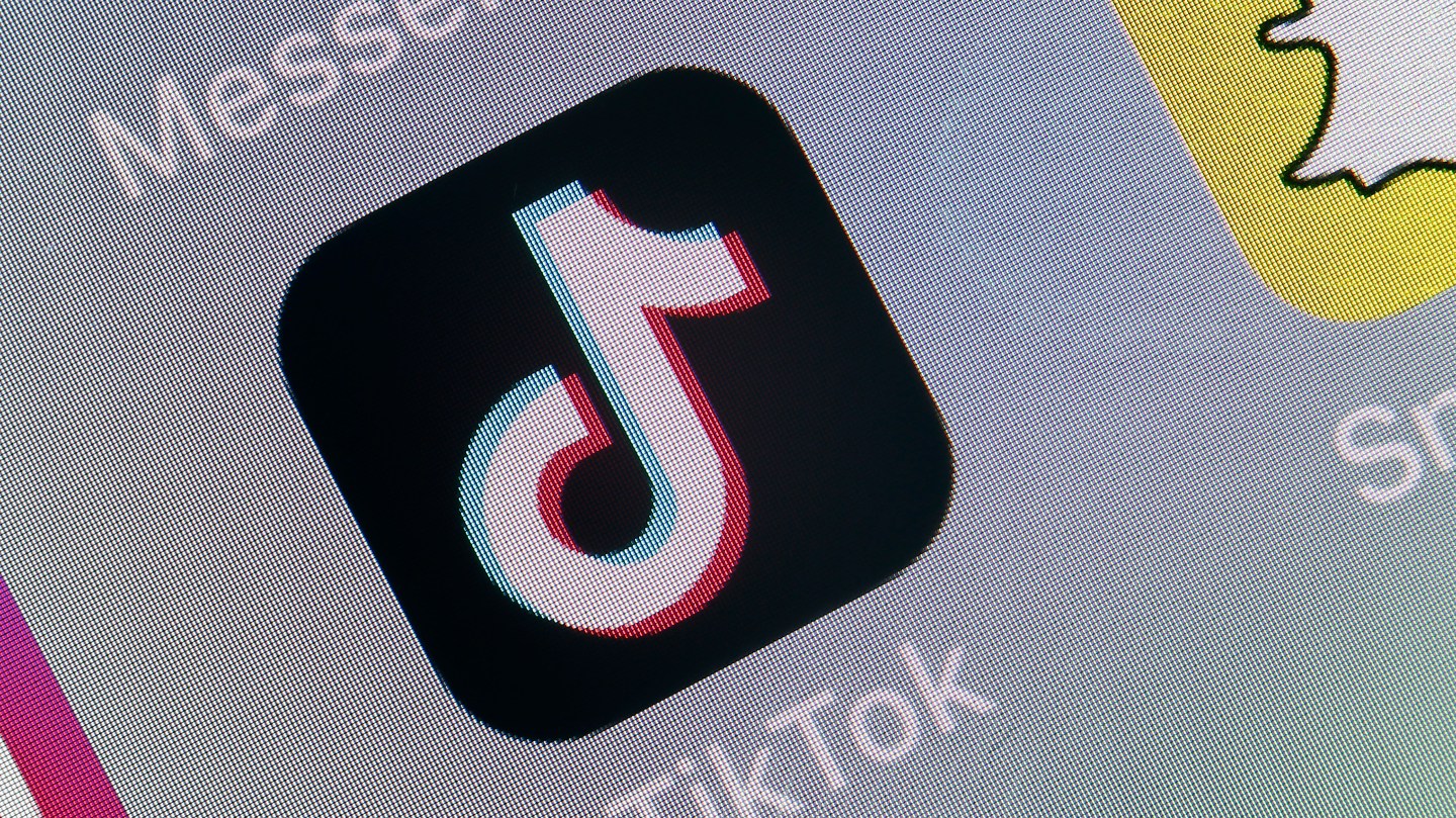 Tik Tok Application: Illustration