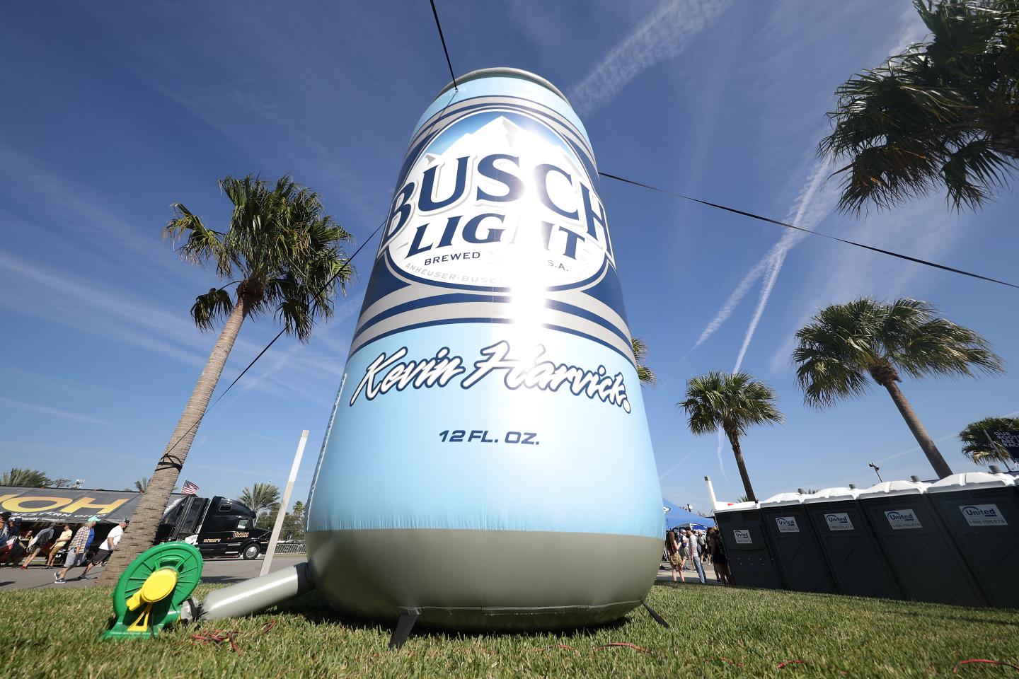 Busch Light Apple lampoons iPhone-maker in new commercial