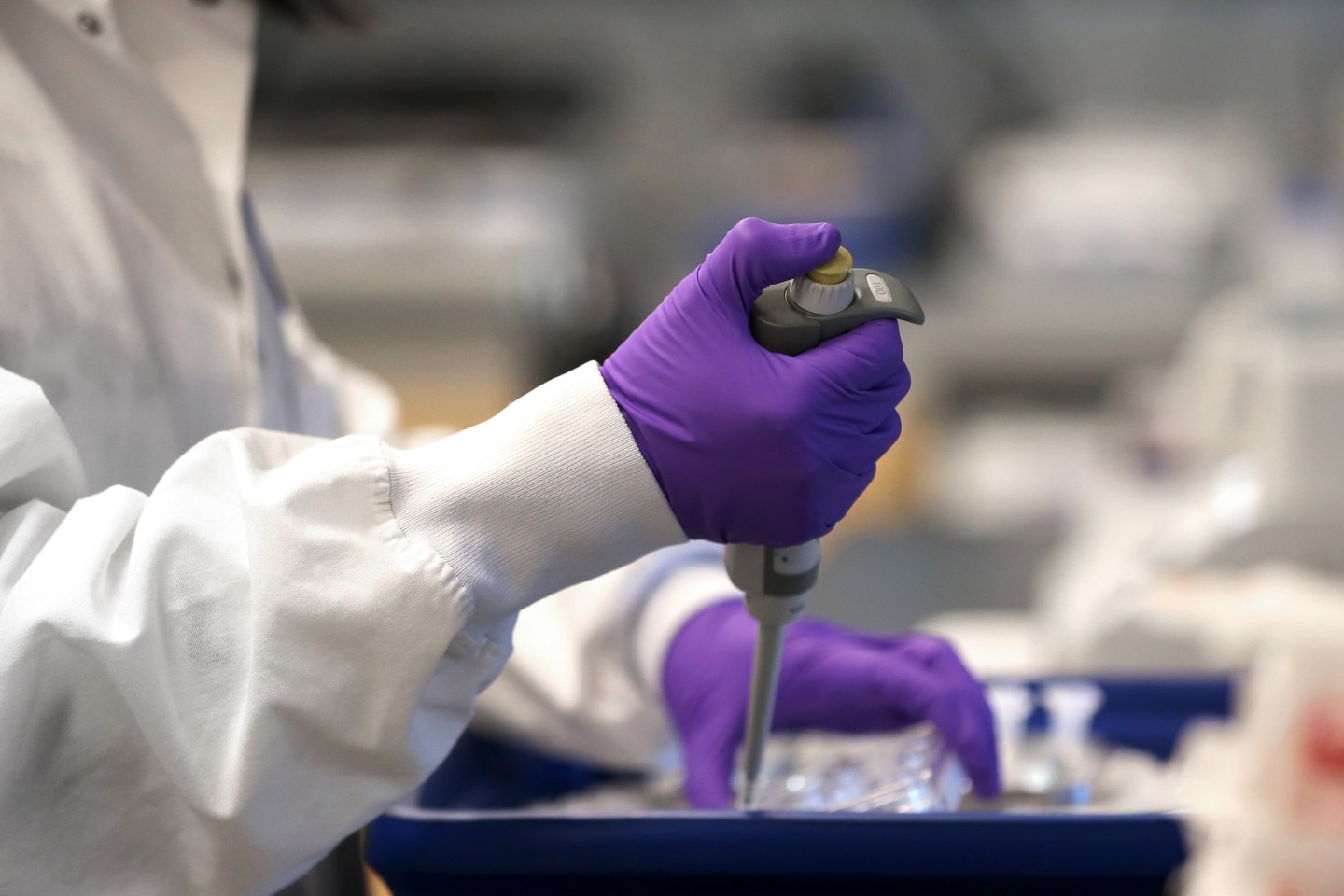 Moderns stock price rise on COVID-19 vaccine.