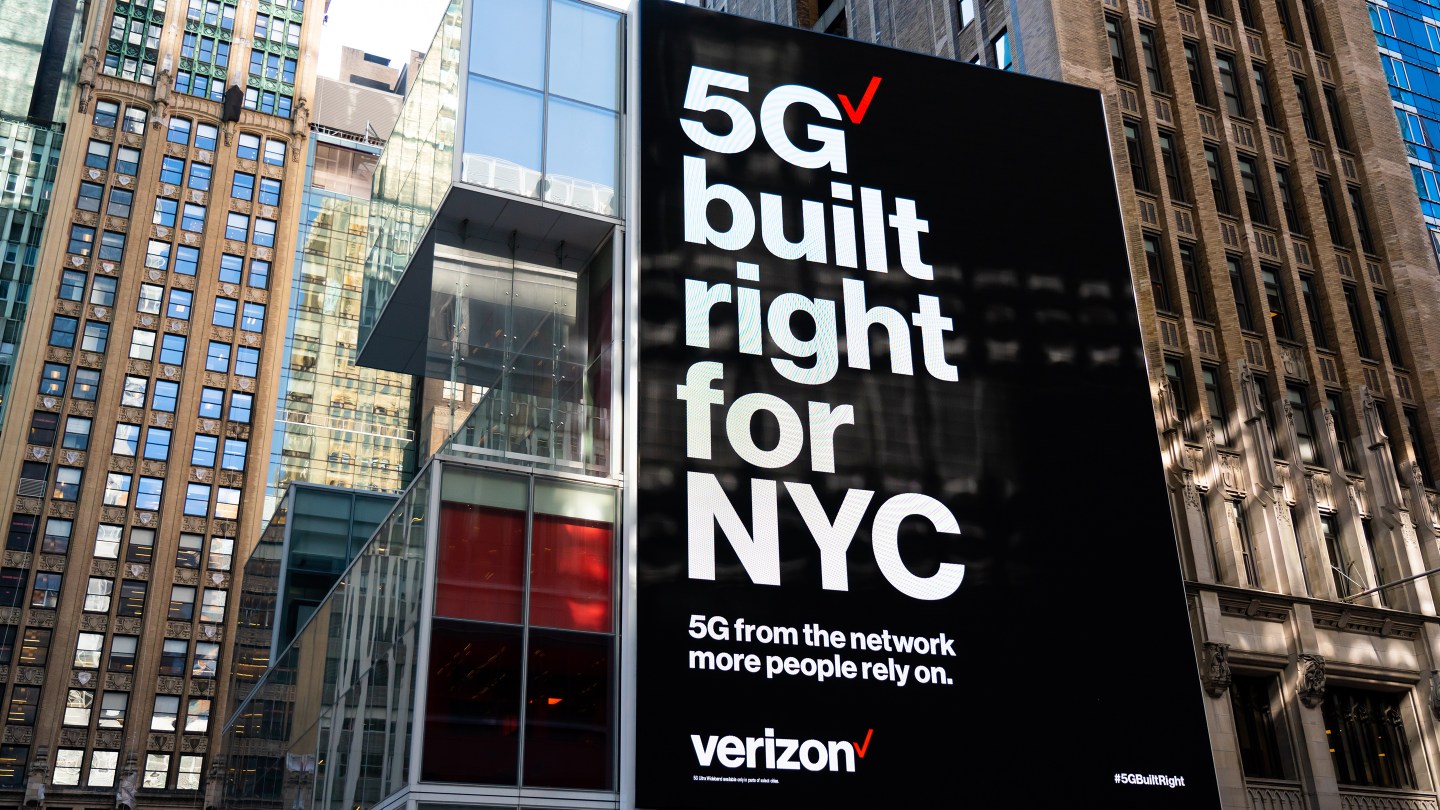 Verizon "5G built right for NYC" advertisement