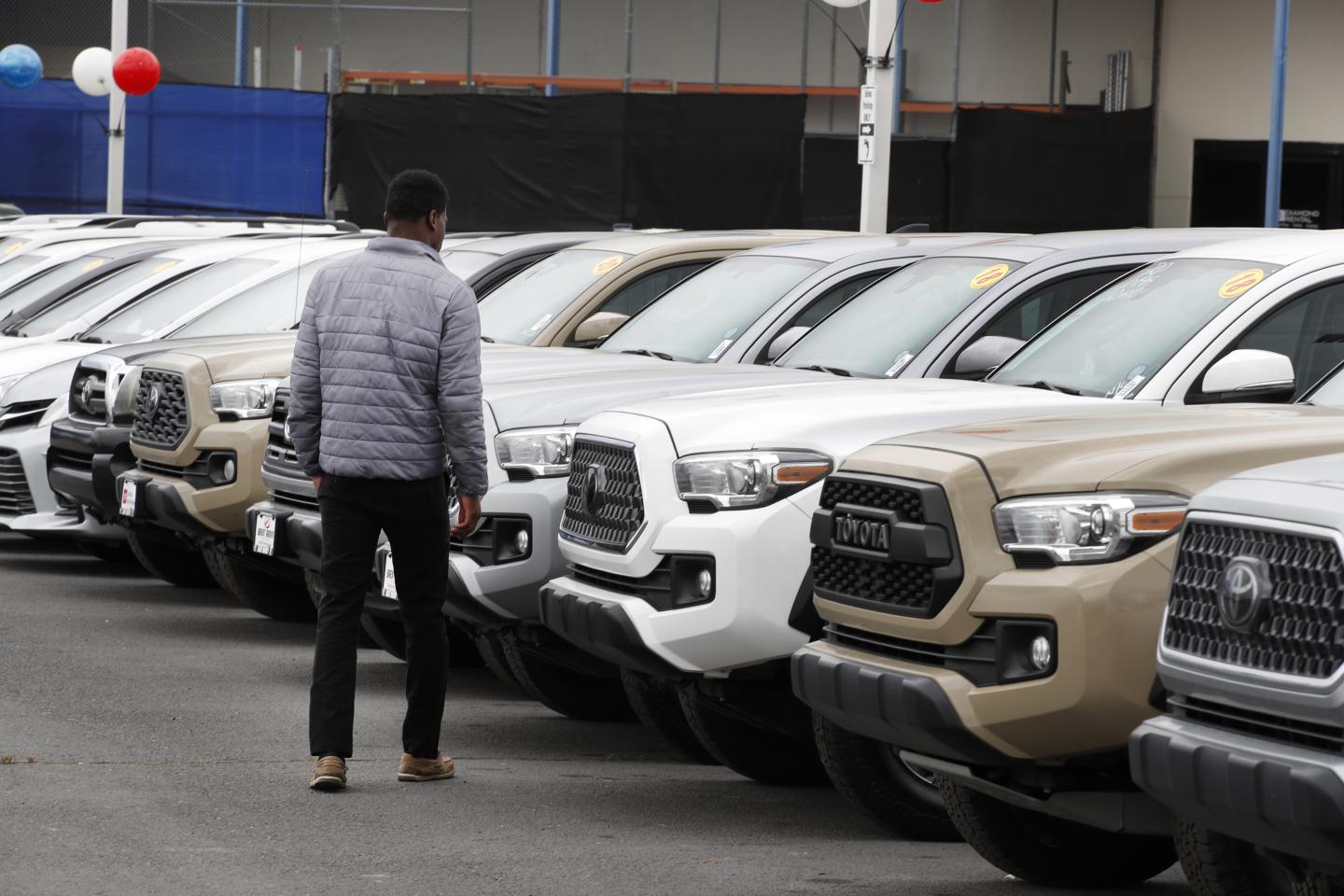 How to get a good deal on a new car
