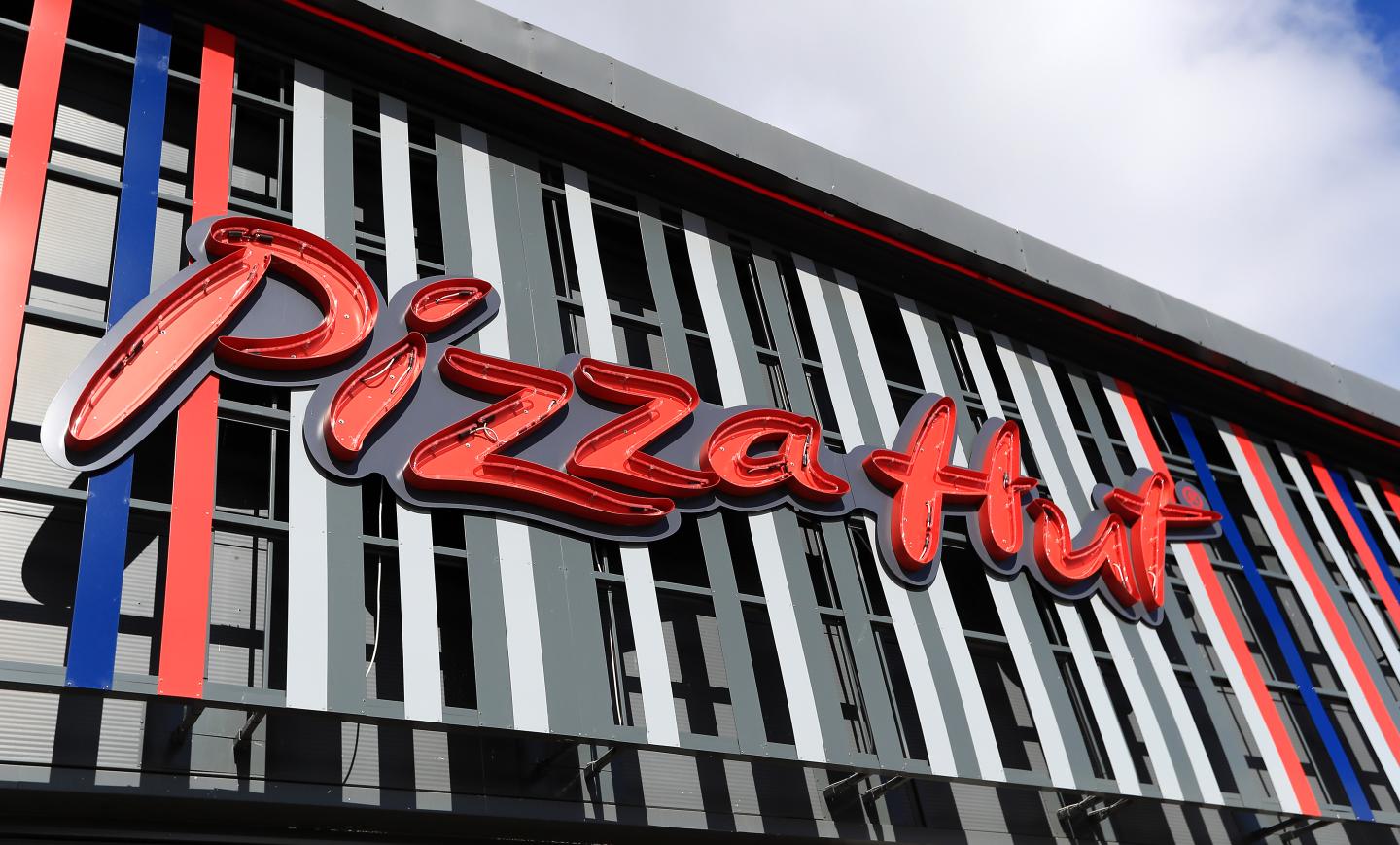 Pizza Hut and Wendy’s operator files for bankruptcy, as COVID-19 puts pressure on struggling restaurant sector