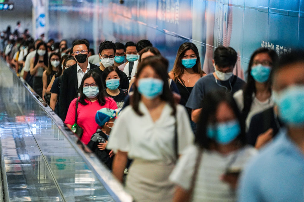 Hong Kong Adopts Strictest-Ever Virus Moves as Cases Grow