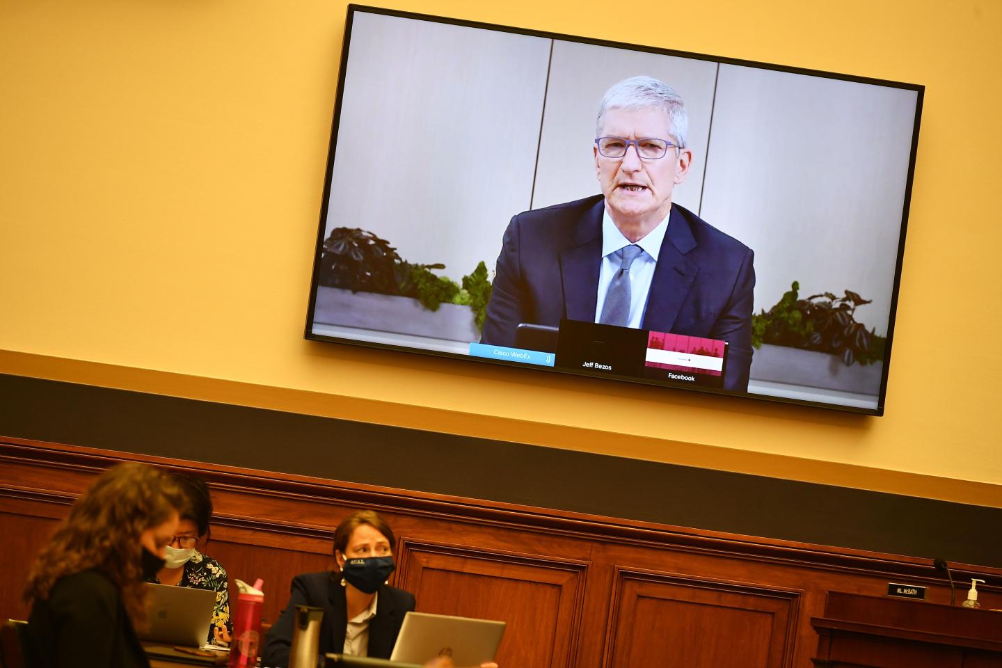 Apple CEO Tim Cook is now a billionaire