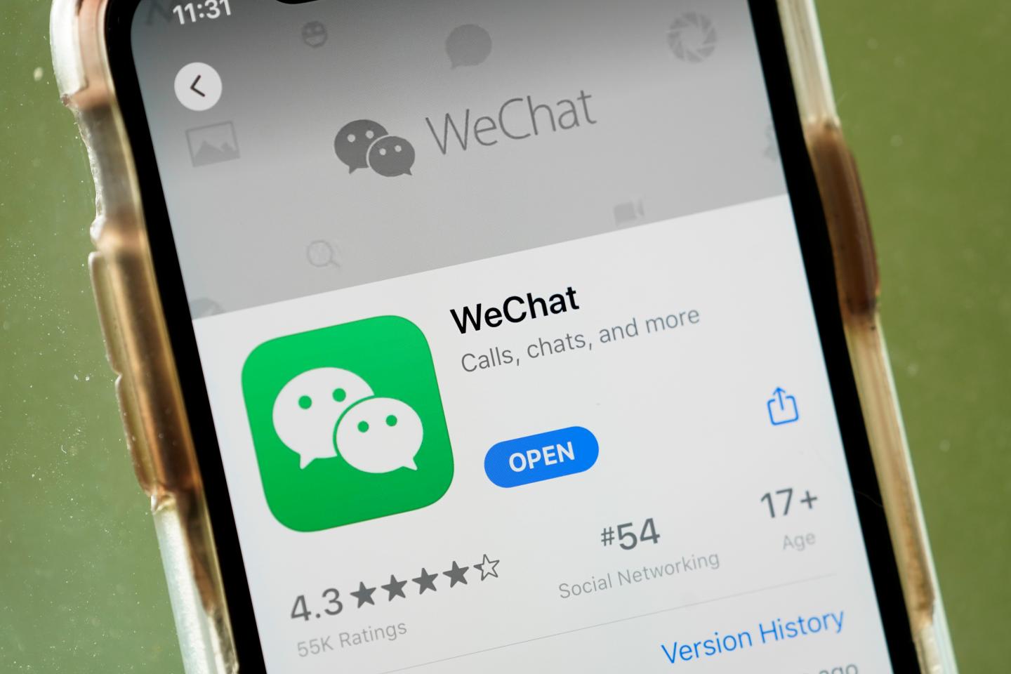 Trump’s WeChat ban could hurt iPhone sales in China