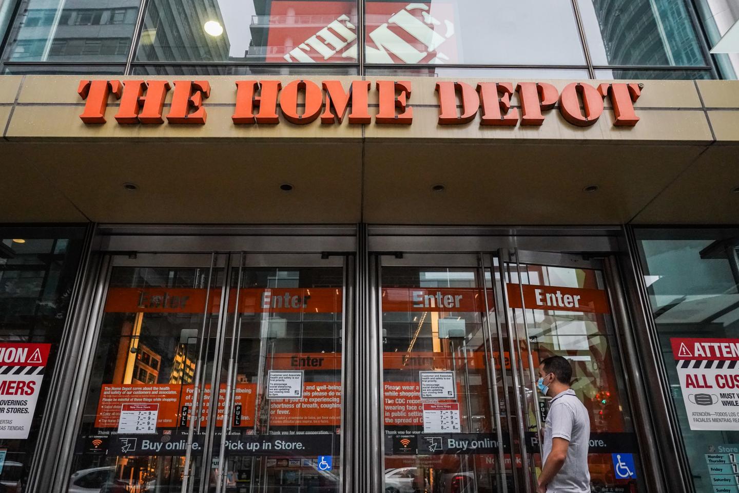 Home Depot sales jump 25% as homebound shoppers spruce up their houses