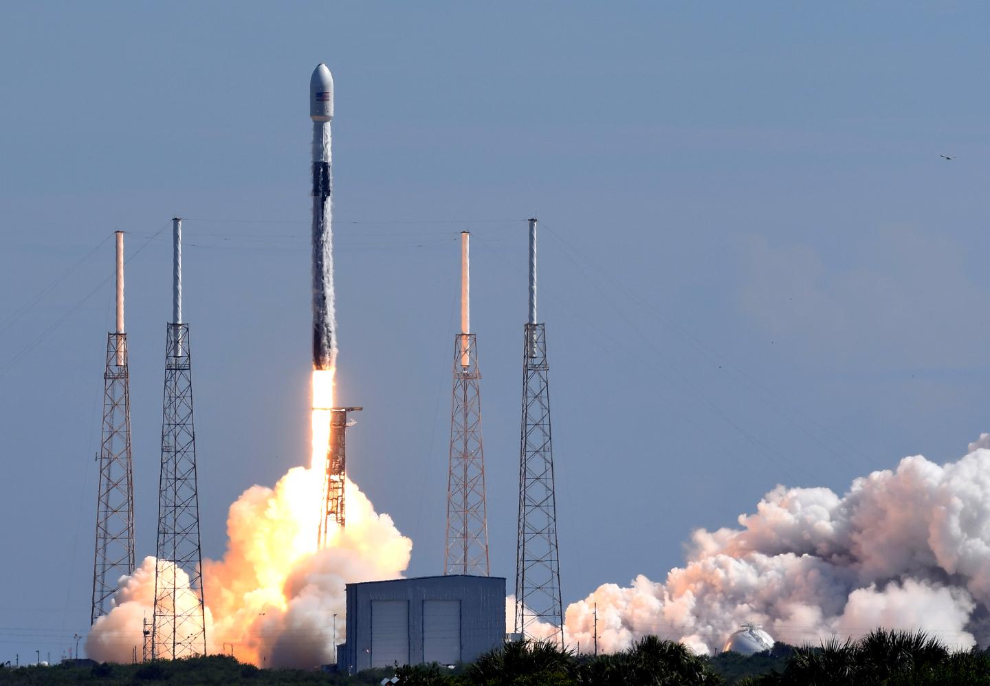 Elon Musk’s SpaceX gets a stratospheric valuation in its latest funding