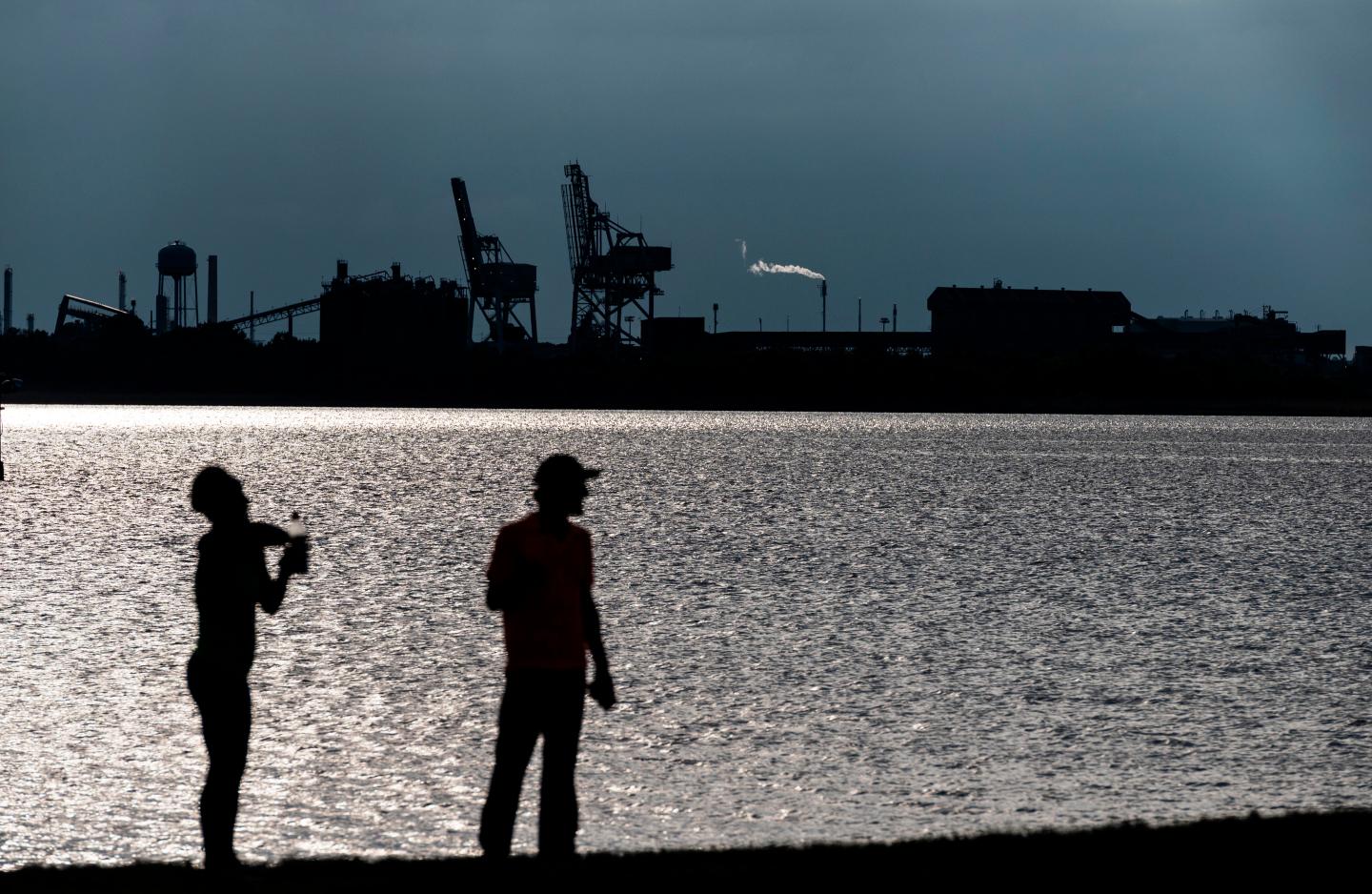 COVID-19 and climate change expose the dangers of unstable supply chains