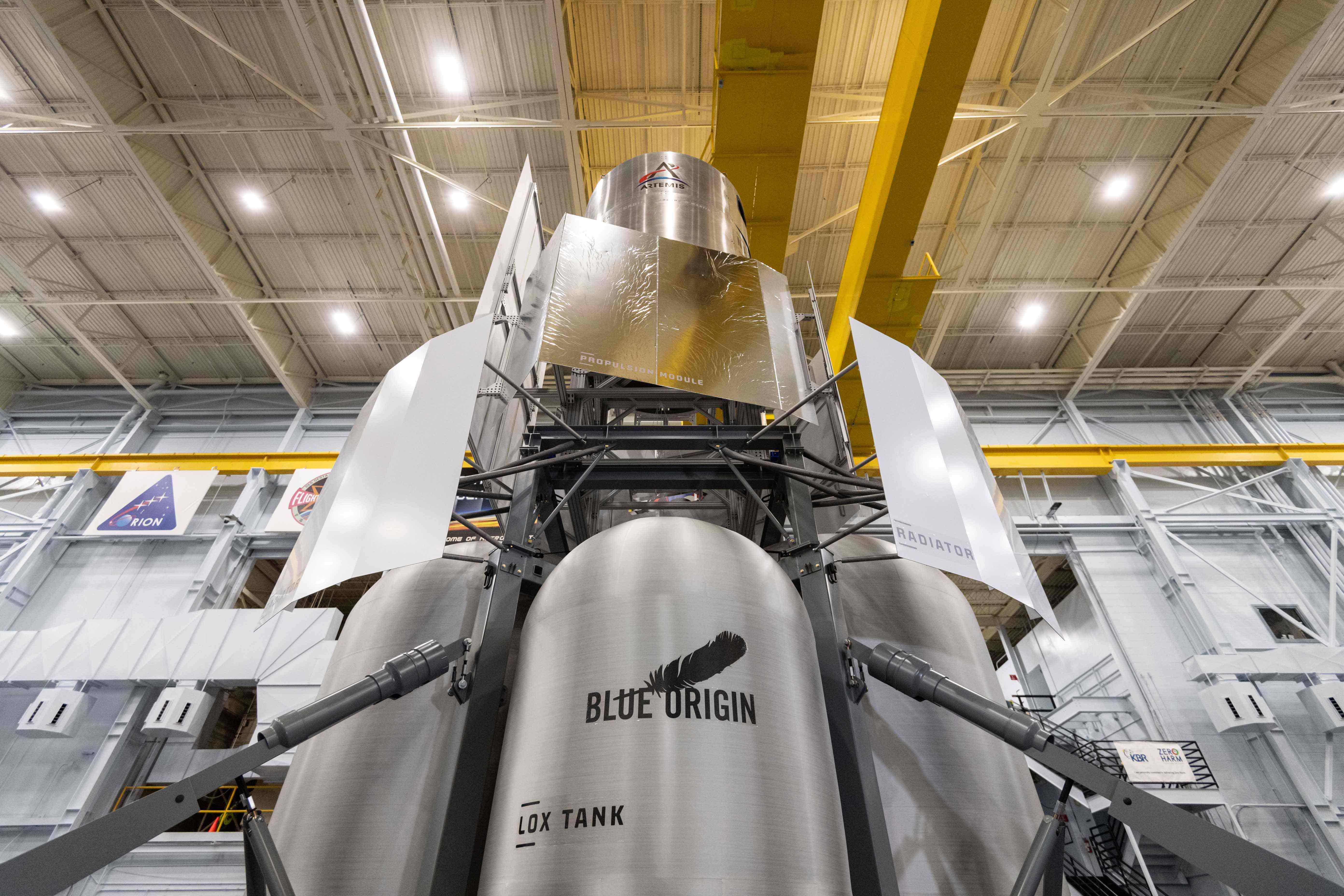 Artemis moon lander mock up delivered to NASA | Fortune