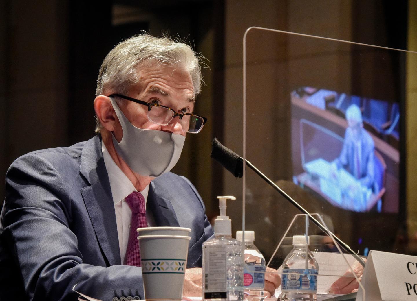 Fed leaves short-term interest rates unchanged at nearly zero