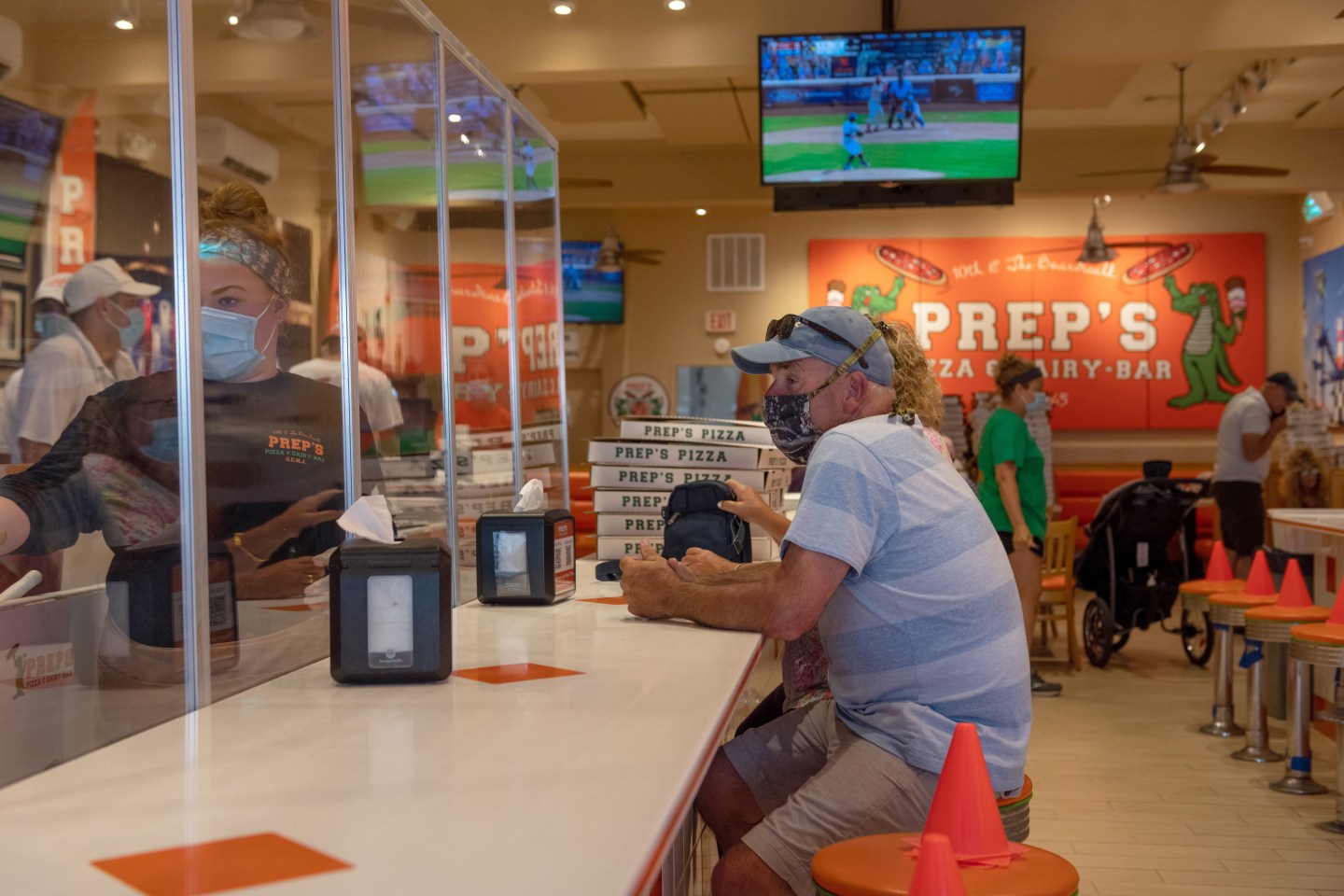 COVID indoor dining CDC